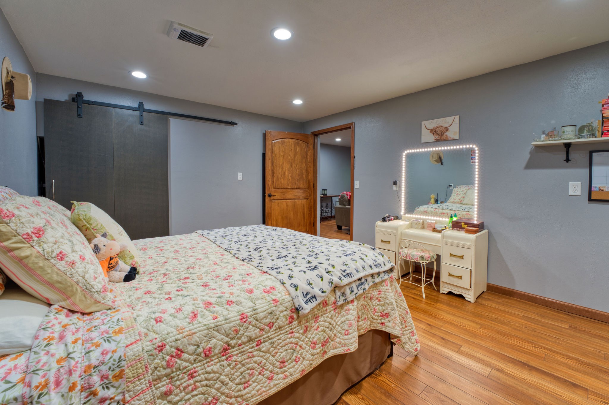 200 Ridgewood Drive Property Photo 38