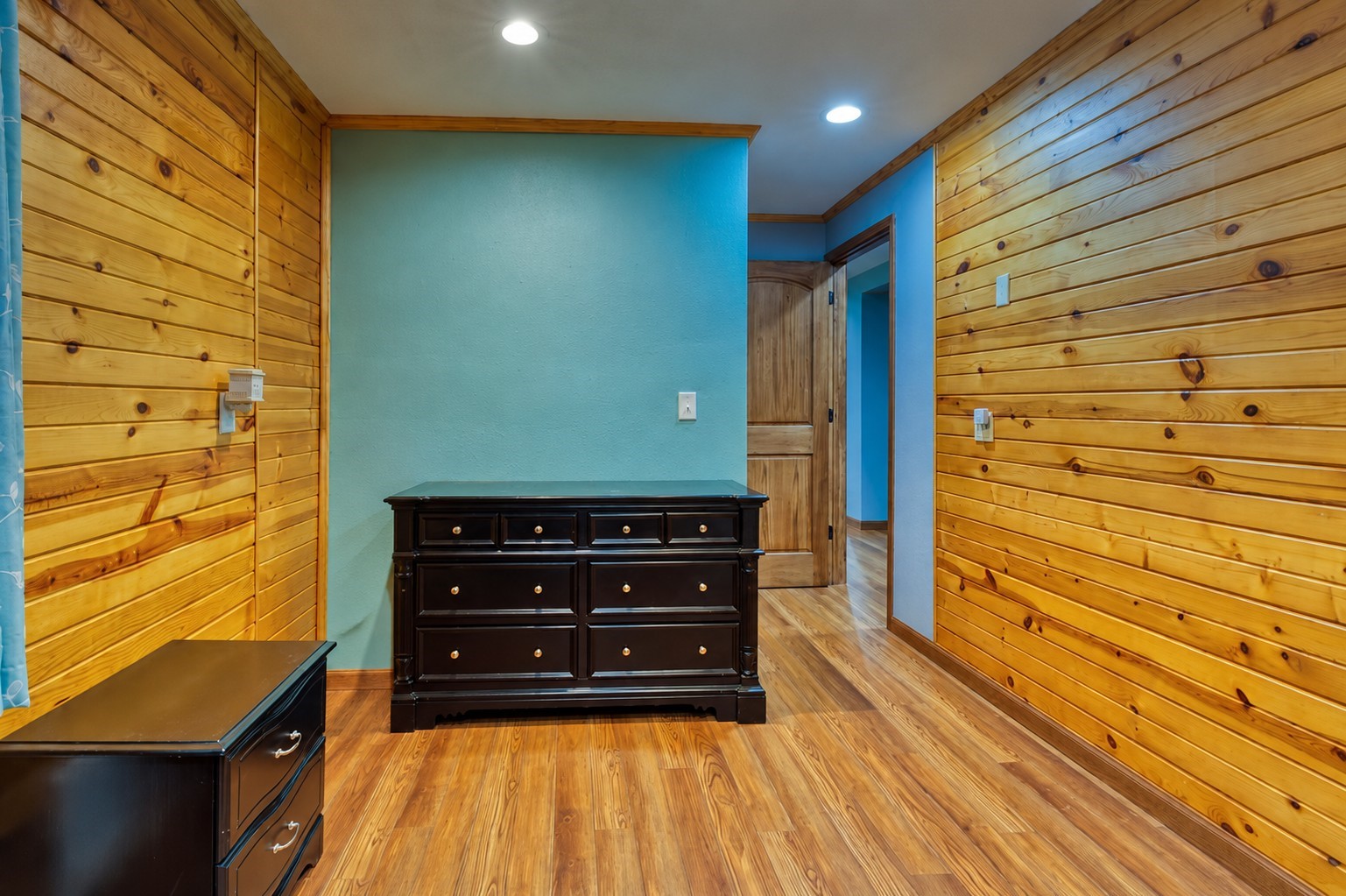 200 Ridgewood Drive Property Photo 42