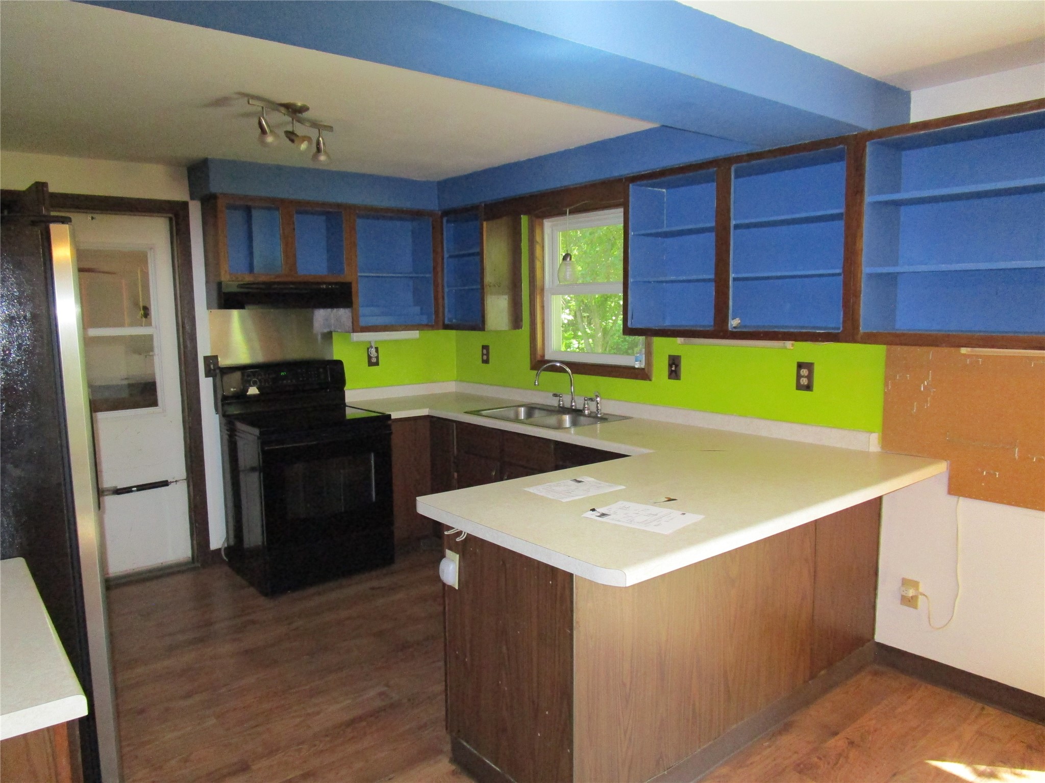 1018 Lee Lane Property Photo 3