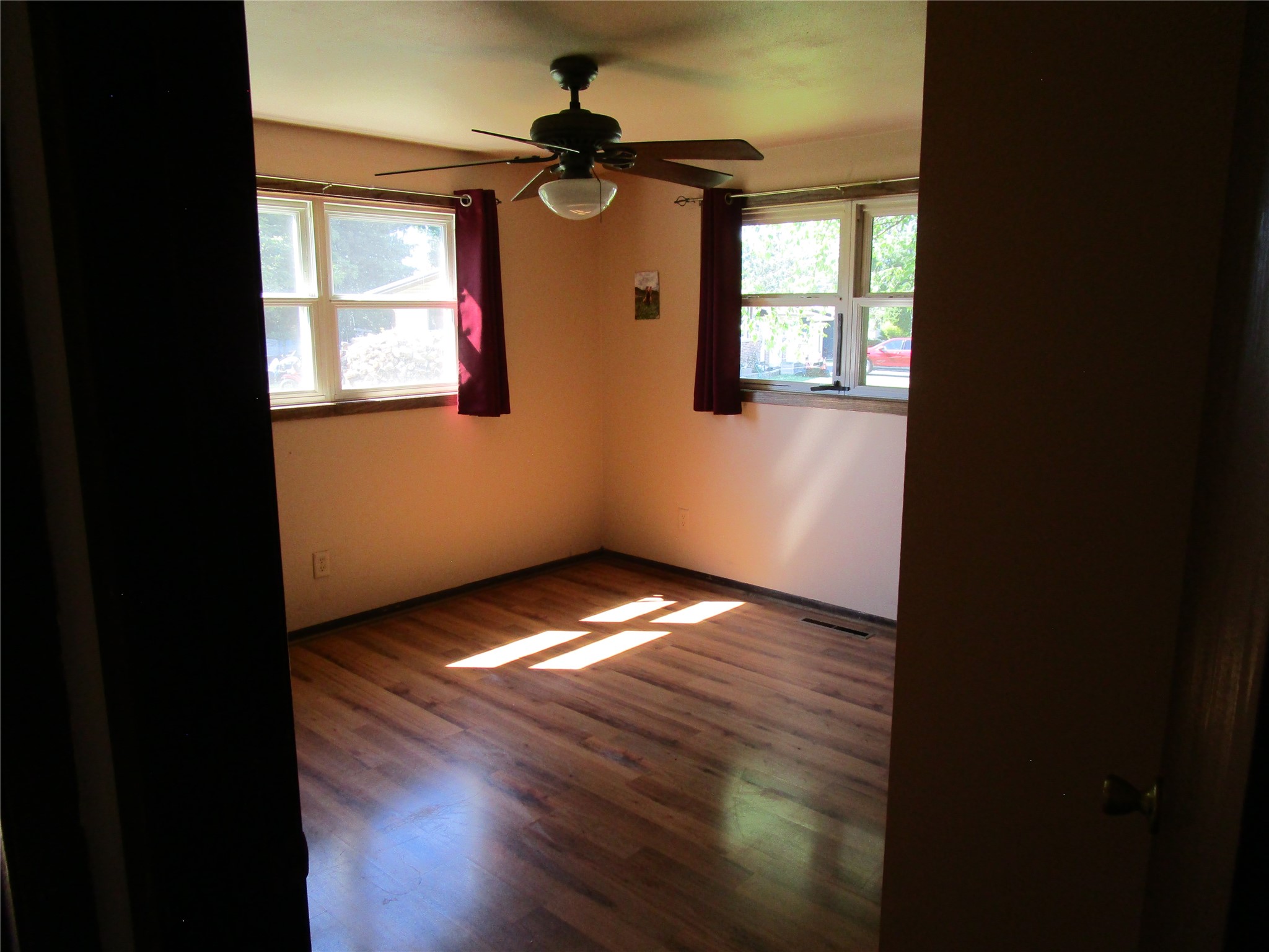 1018 Lee Lane Property Photo 5