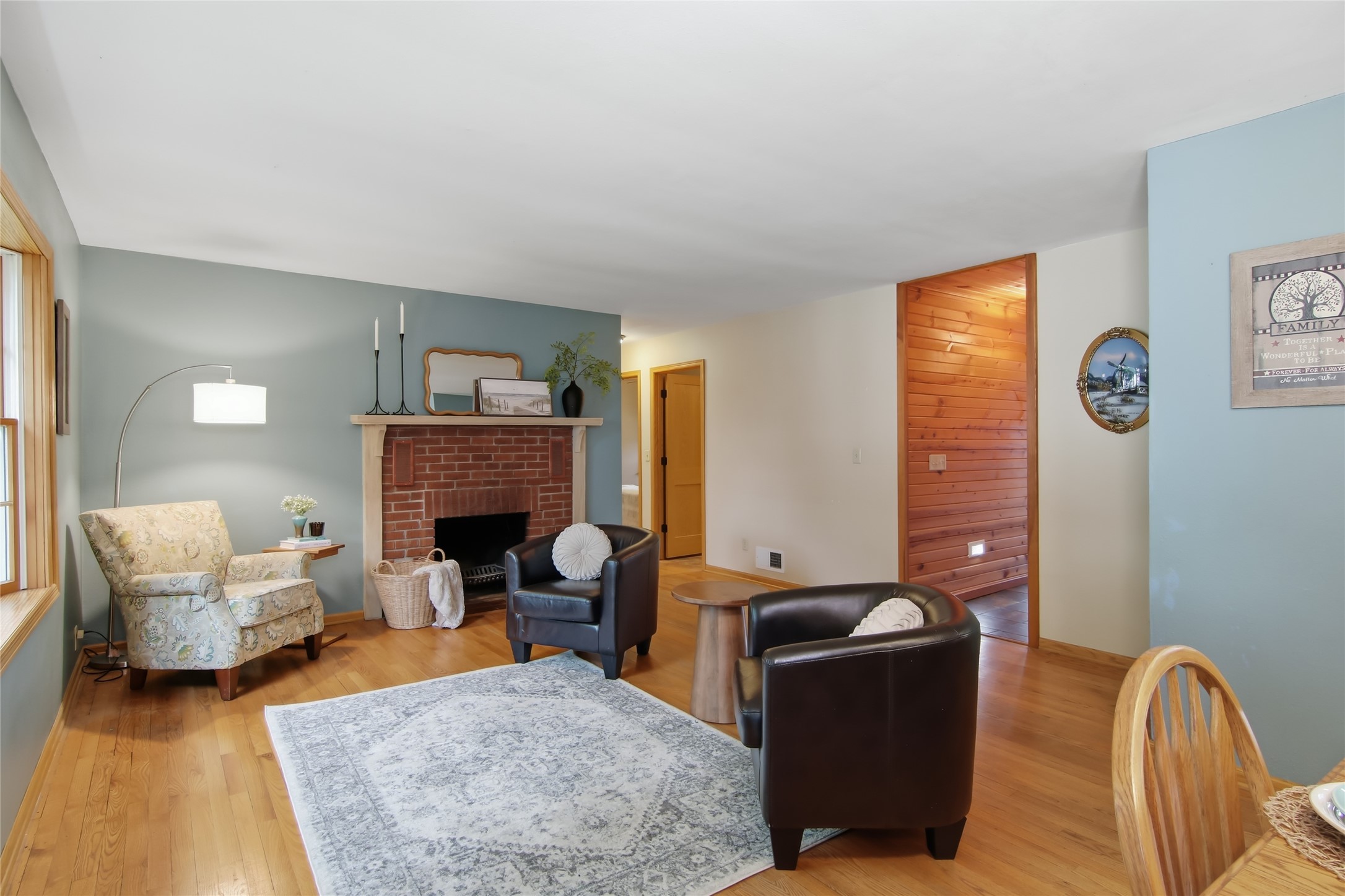 18618 54th Avenue Property Photo 5