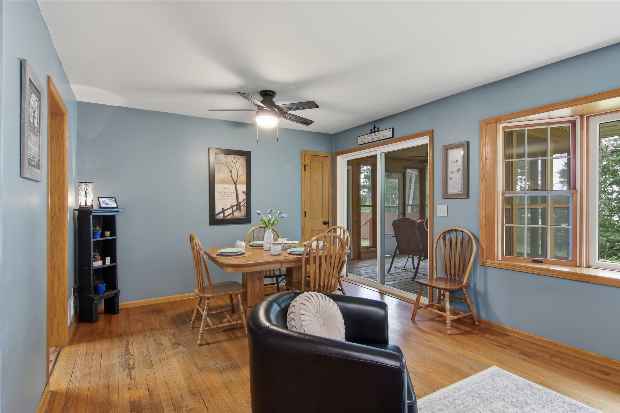 18618 54th Avenue Property Photo 6