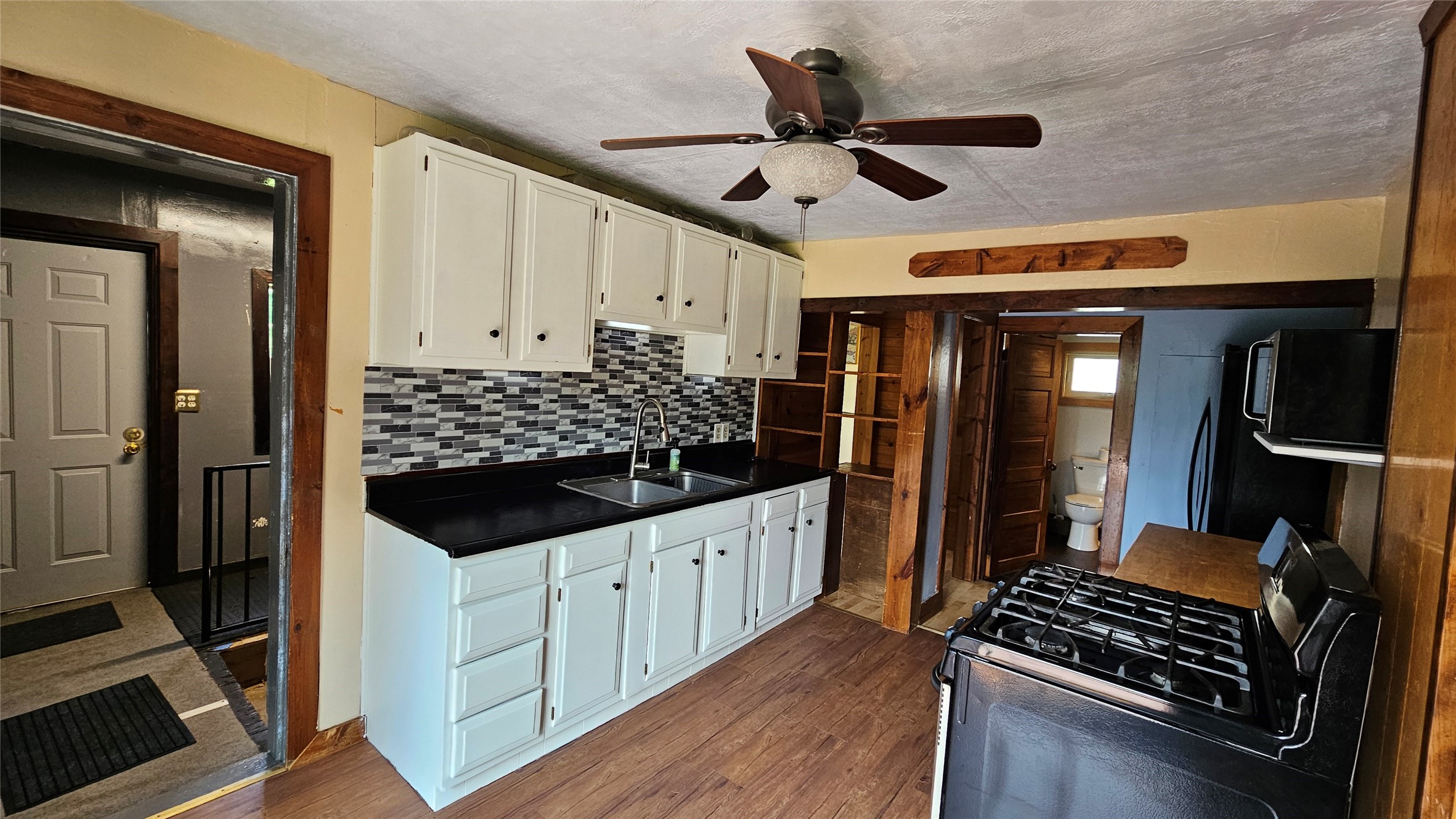 4661 N Valesh Road Property Photo 15