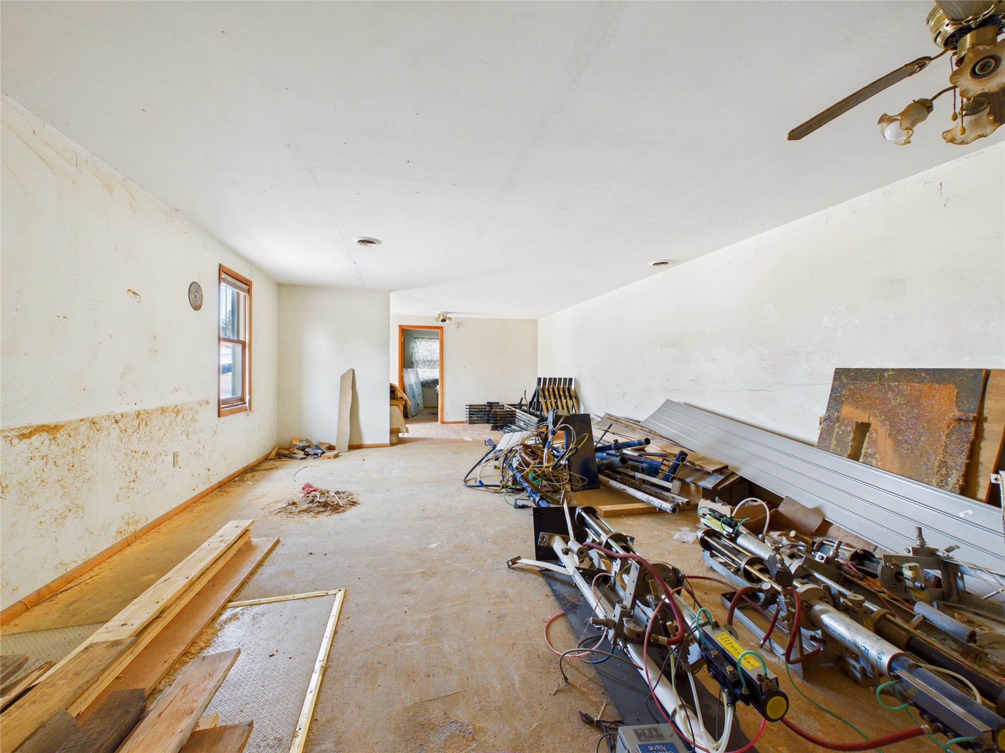 11021 W State Highway 48 Property Photo 20