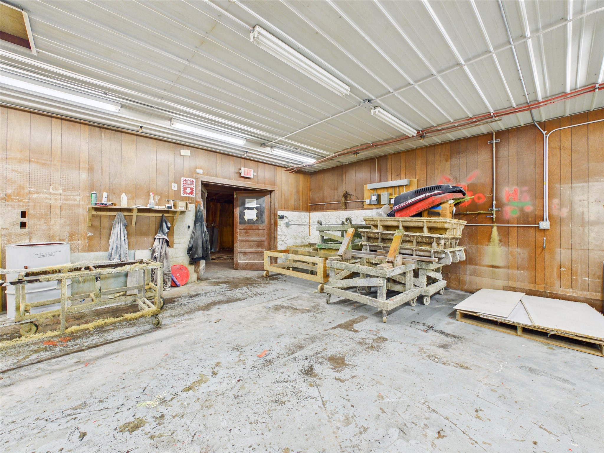 11021 W State Highway 48 Property Photo 28