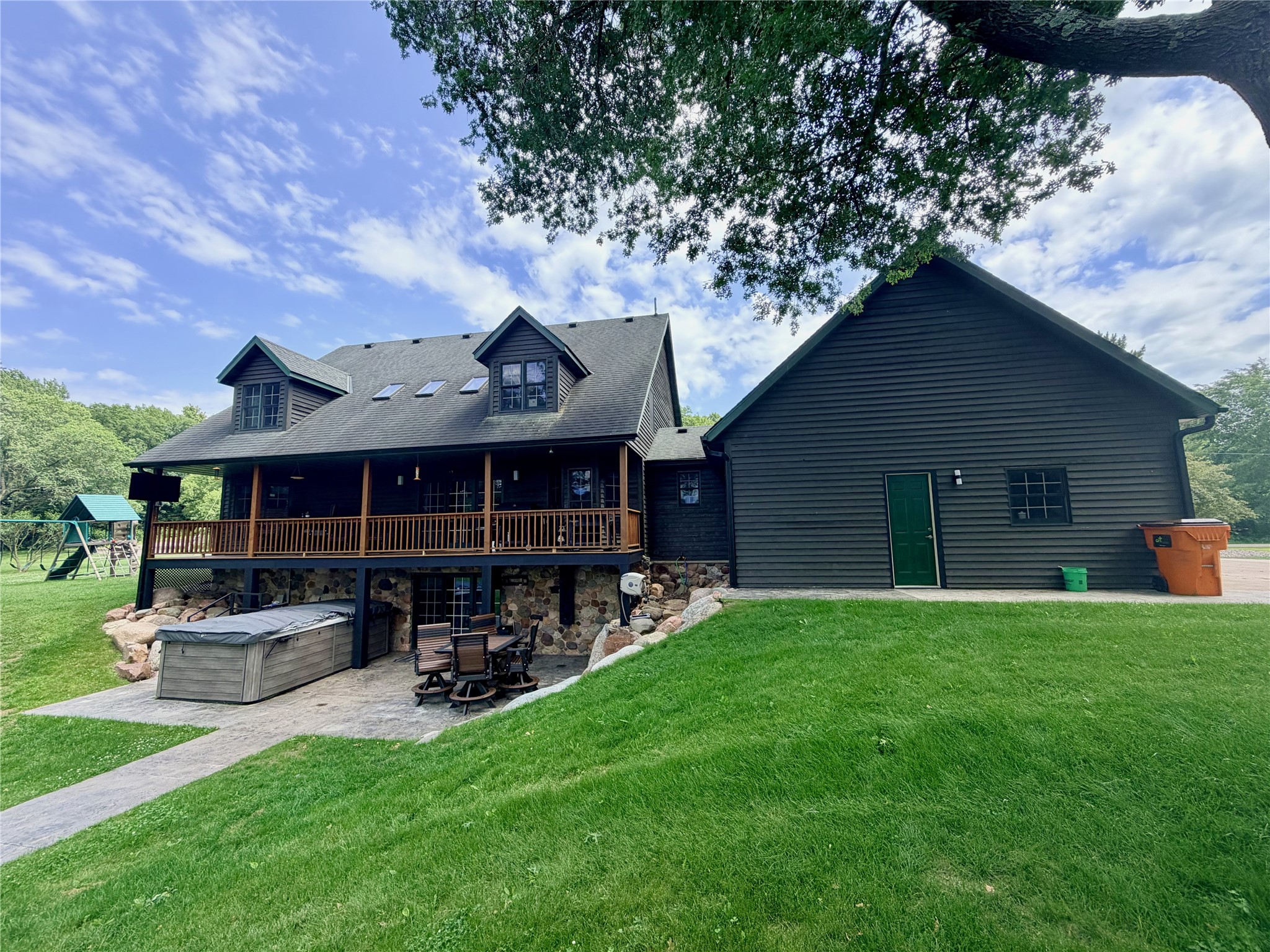 13428 195th Street Property Photo 1