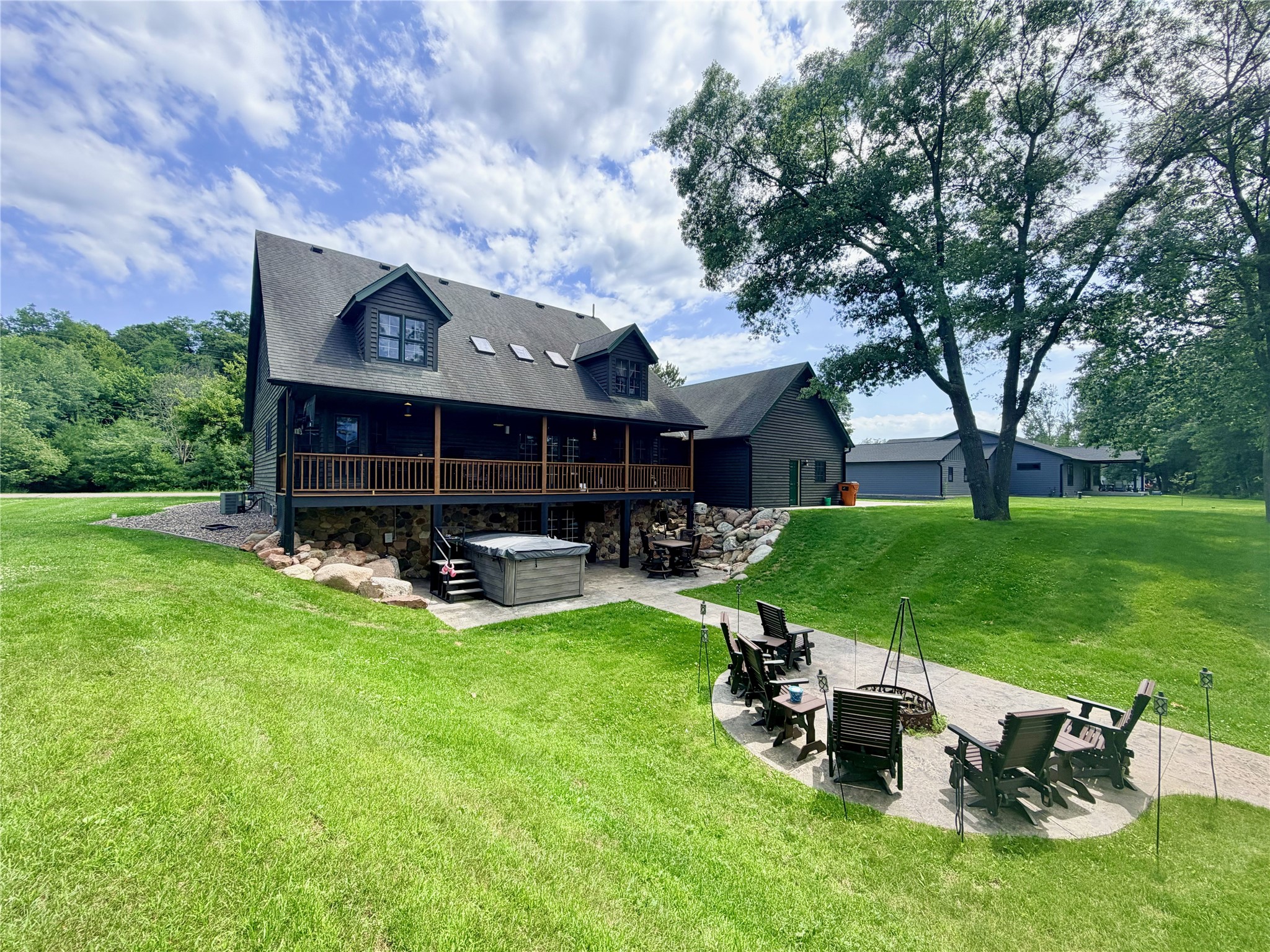 13428 195th Street Property Photo 3