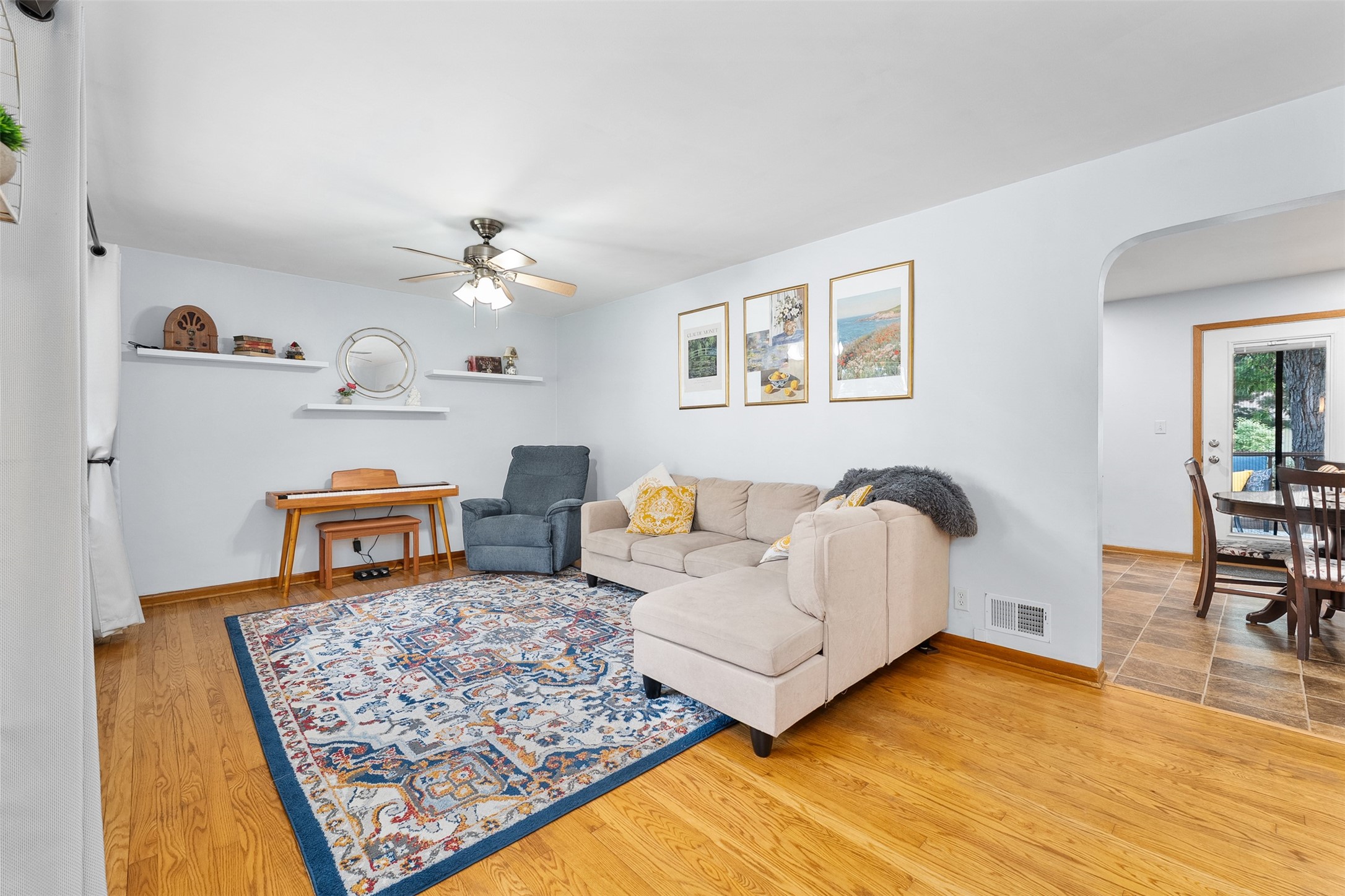 2129 E Lexington Boulevard Property Photo 6