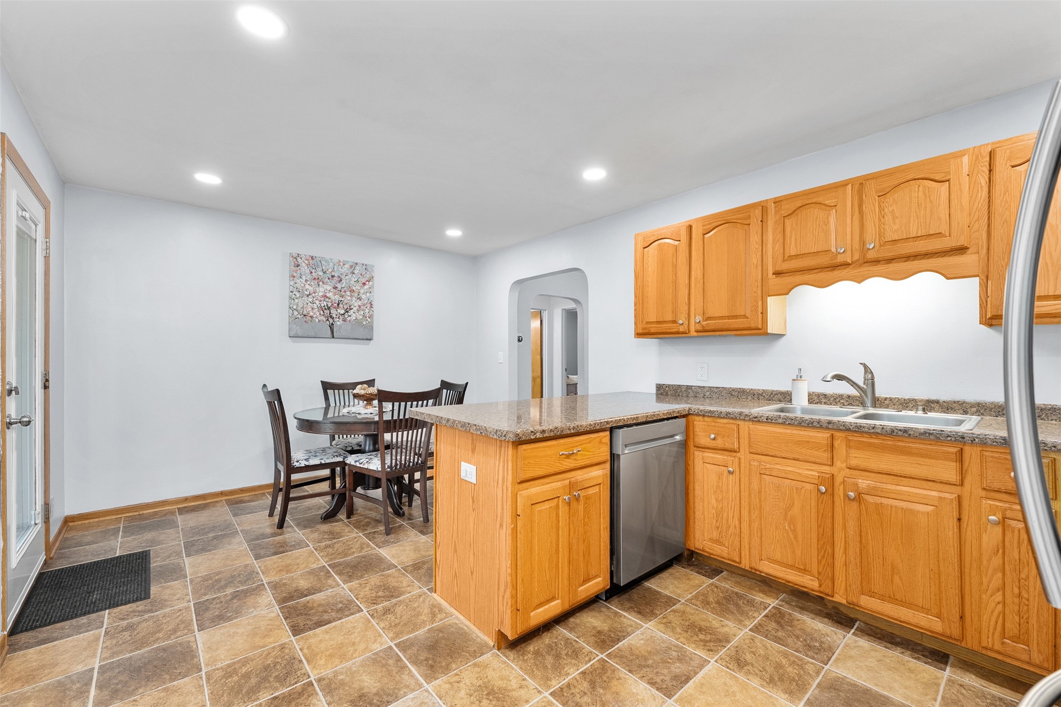 2129 E Lexington Boulevard Property Photo 11