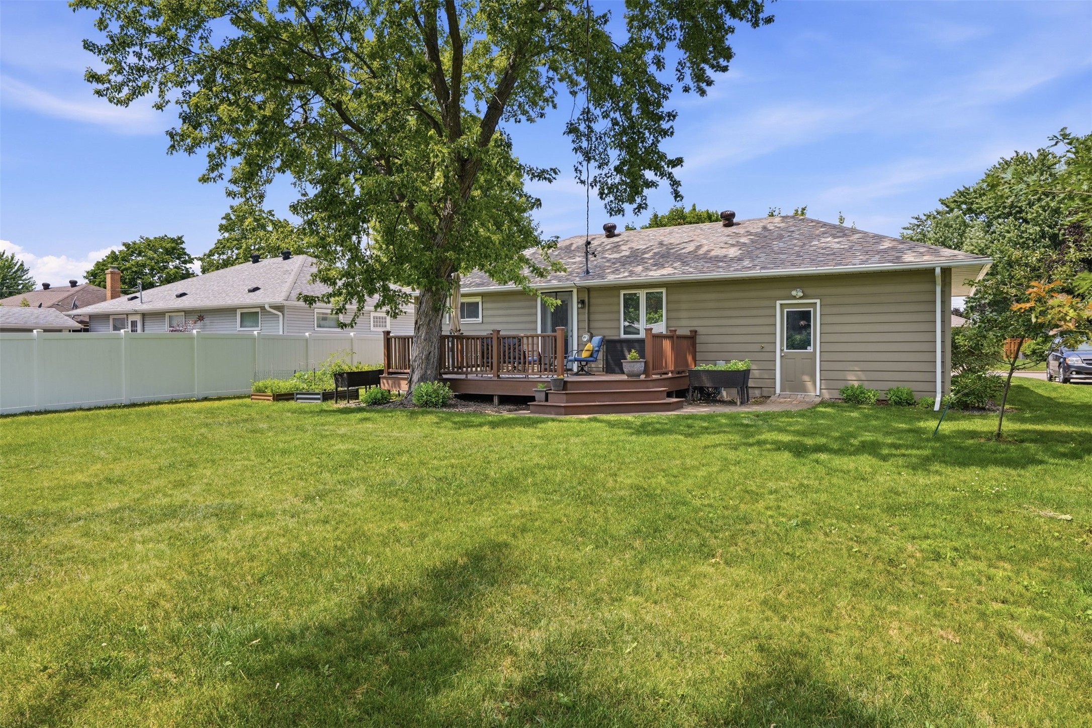 2129 E Lexington Boulevard Property Photo 33