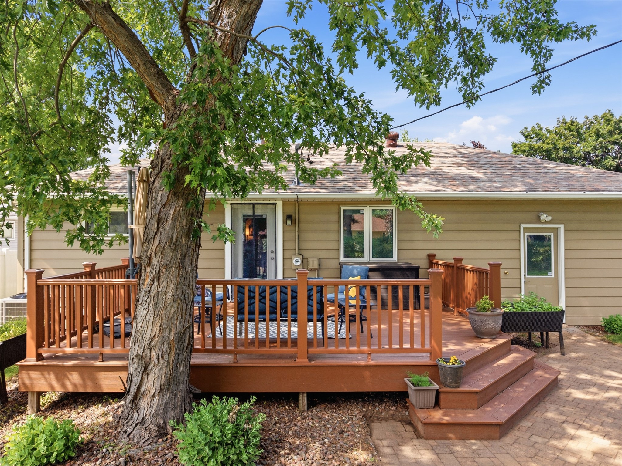 2129 E Lexington Boulevard Property Photo 38