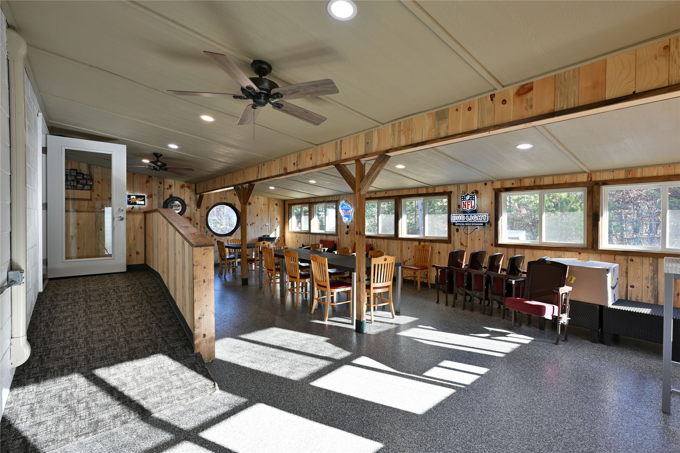 11933 E County Road Y Property Photo 28