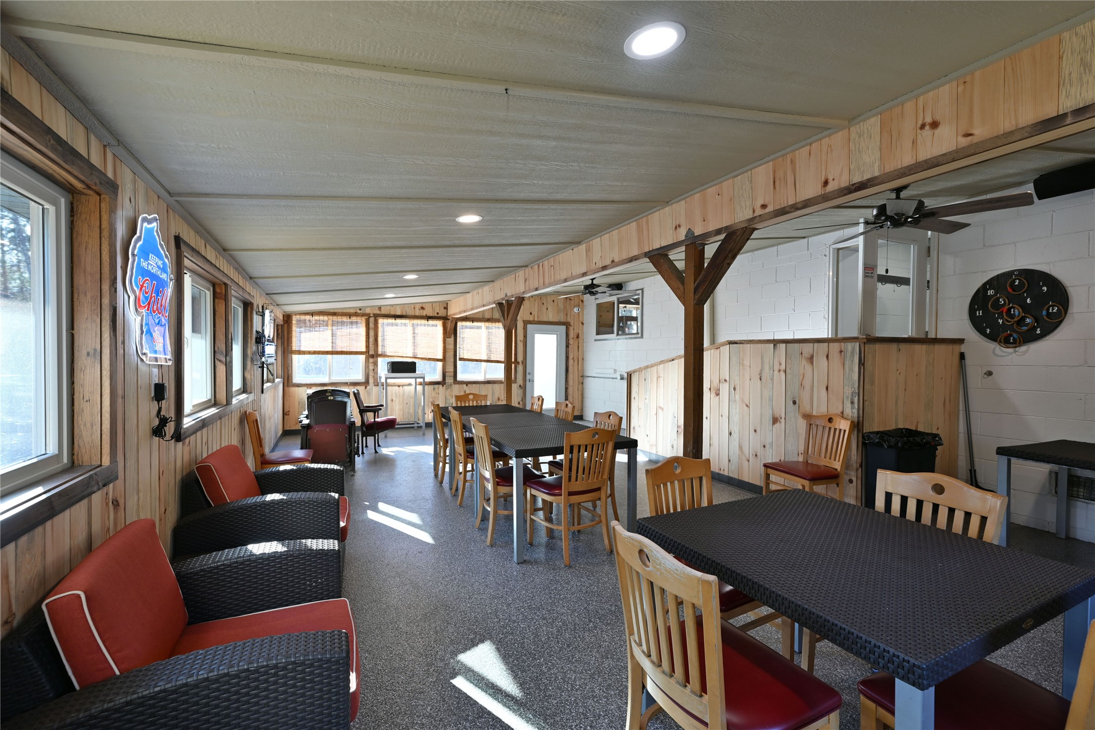 11933 E County Road Y Property Photo 31