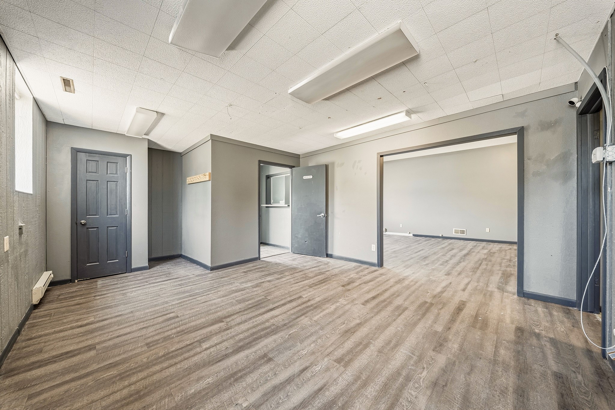 15 E Walnut Street Property Photo 10