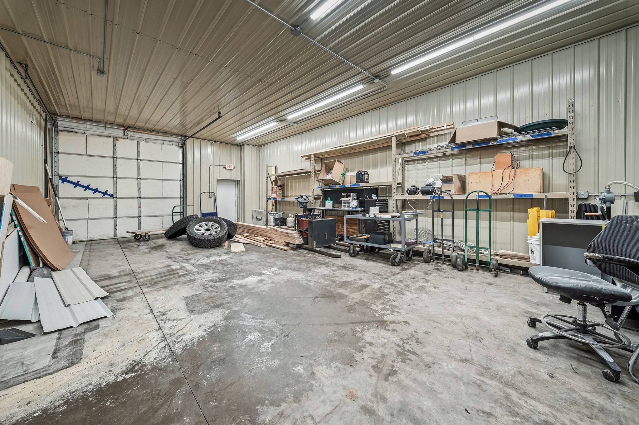 15 E Walnut Street Property Photo 20
