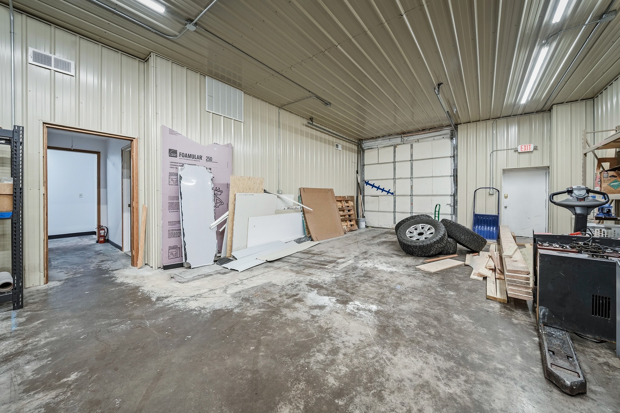 15 E Walnut Street Property Photo 21