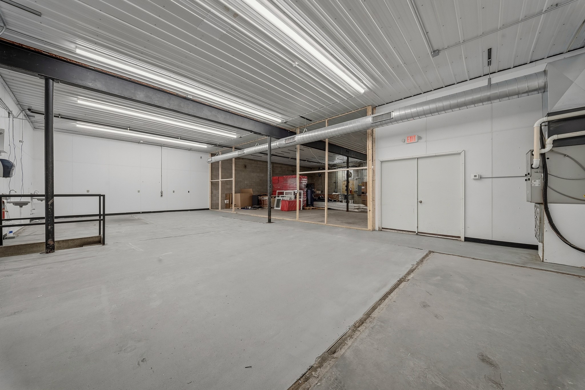 15 E Walnut Street Property Photo 24