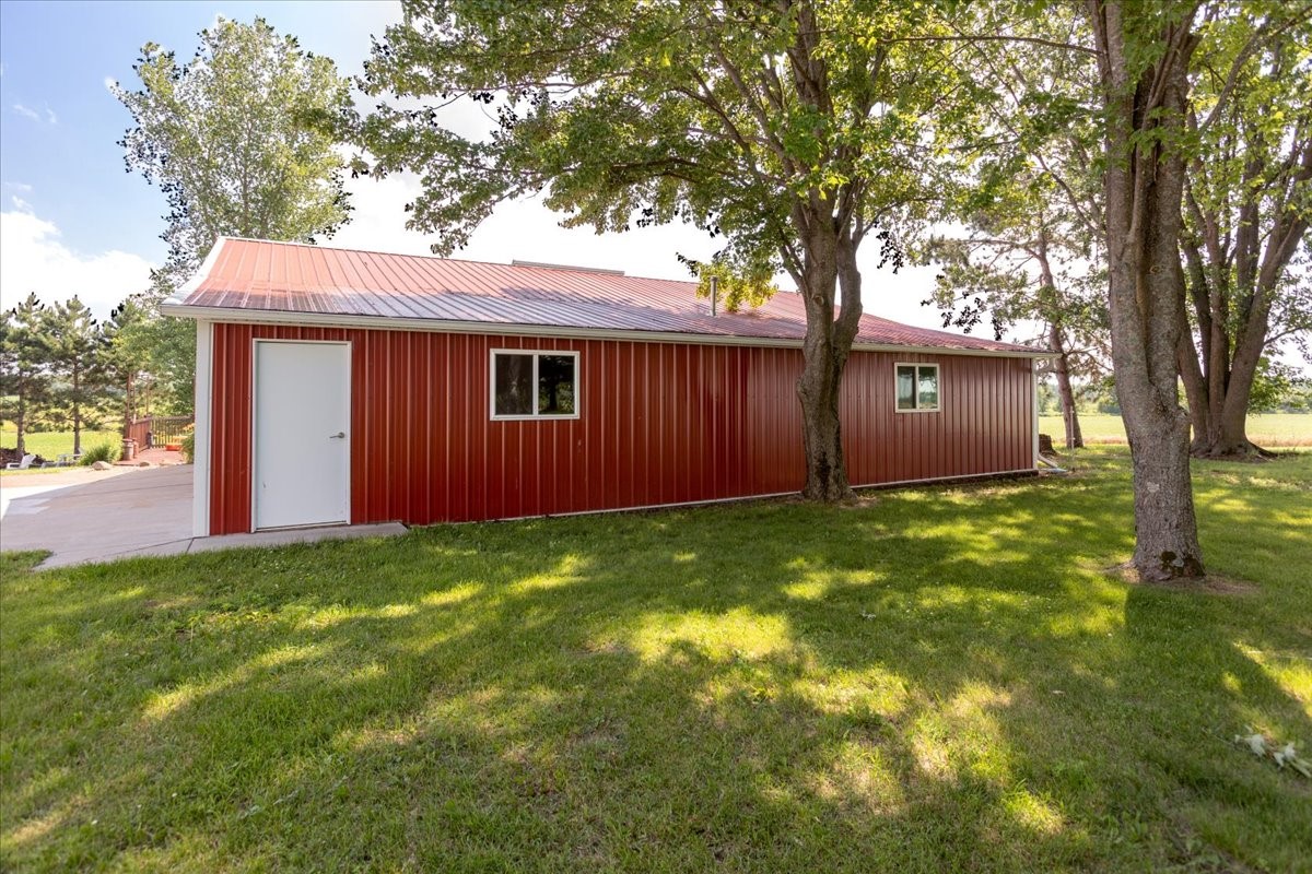 N5835 730th Street Property Photo 9