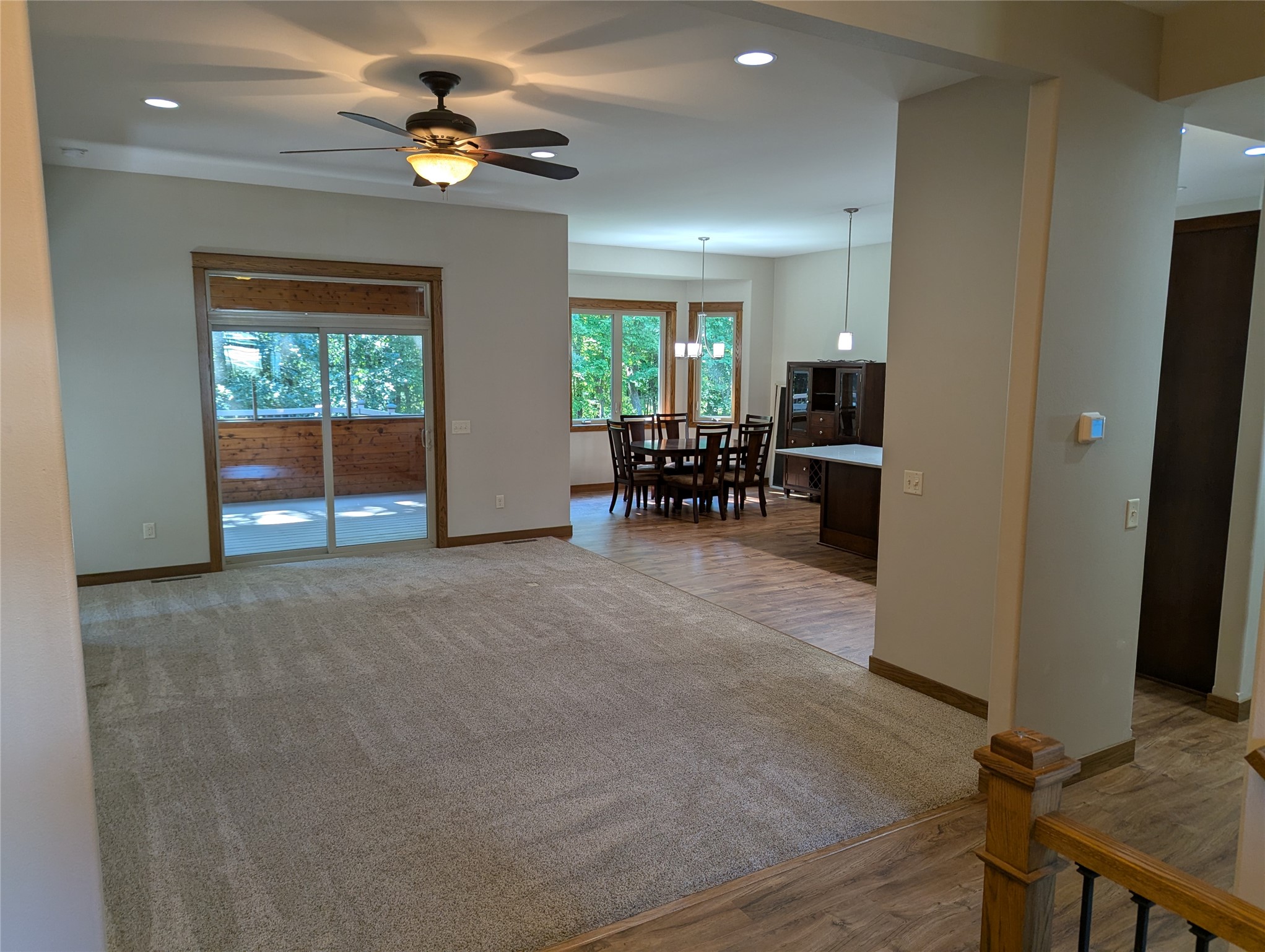 5437 Benjamin Street Property Photo 8