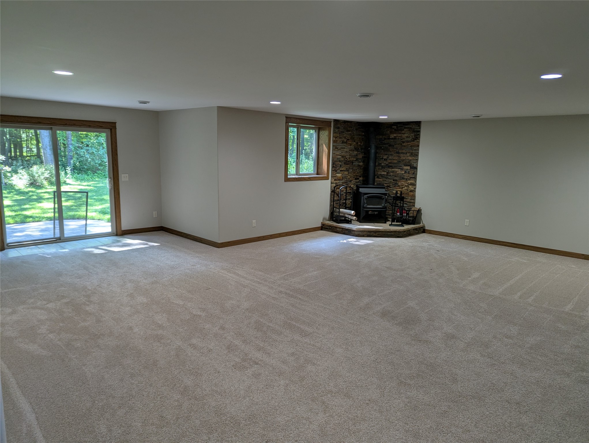 5437 Benjamin Street Property Photo 23