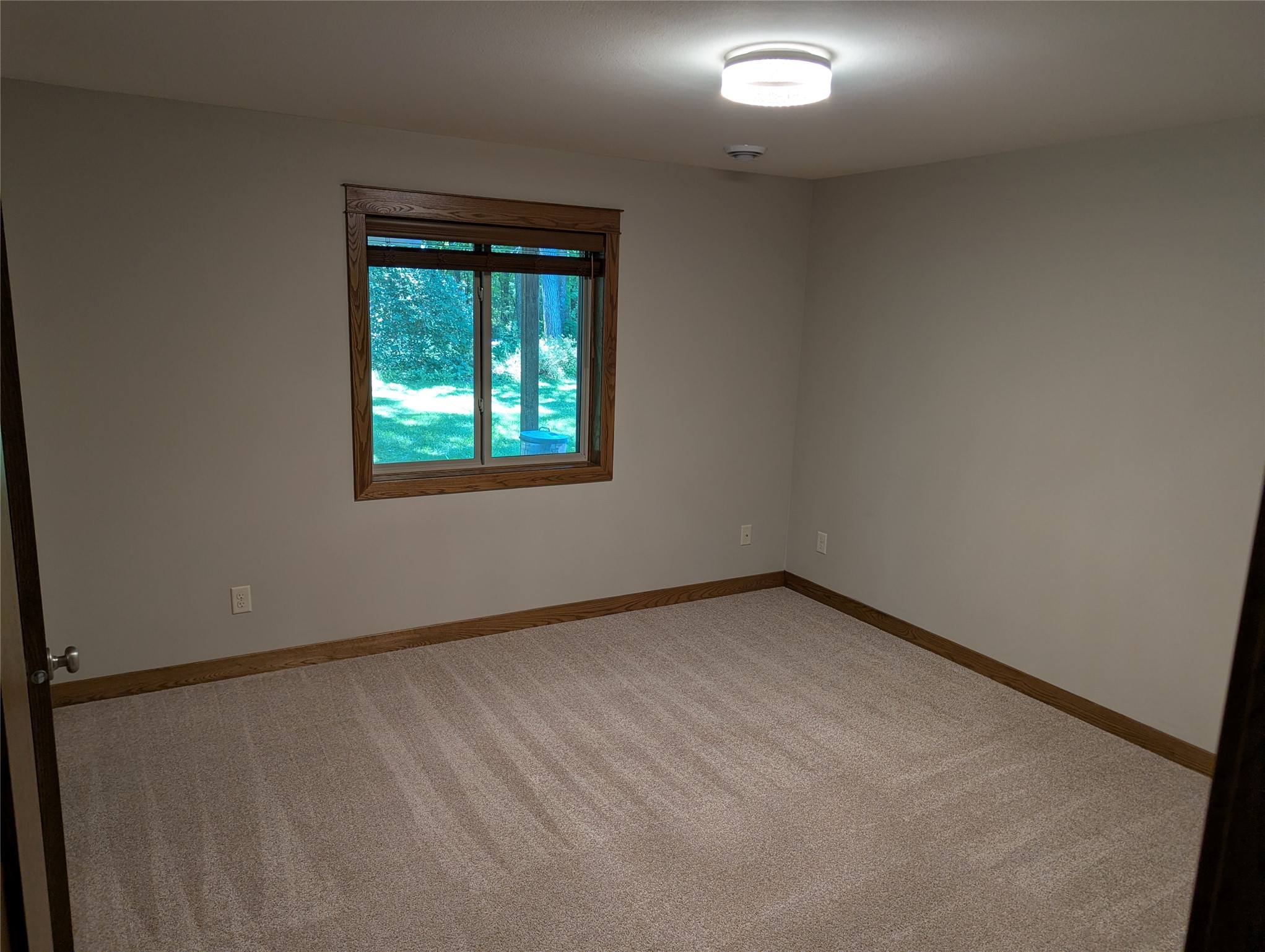 5437 Benjamin Street Property Photo 24
