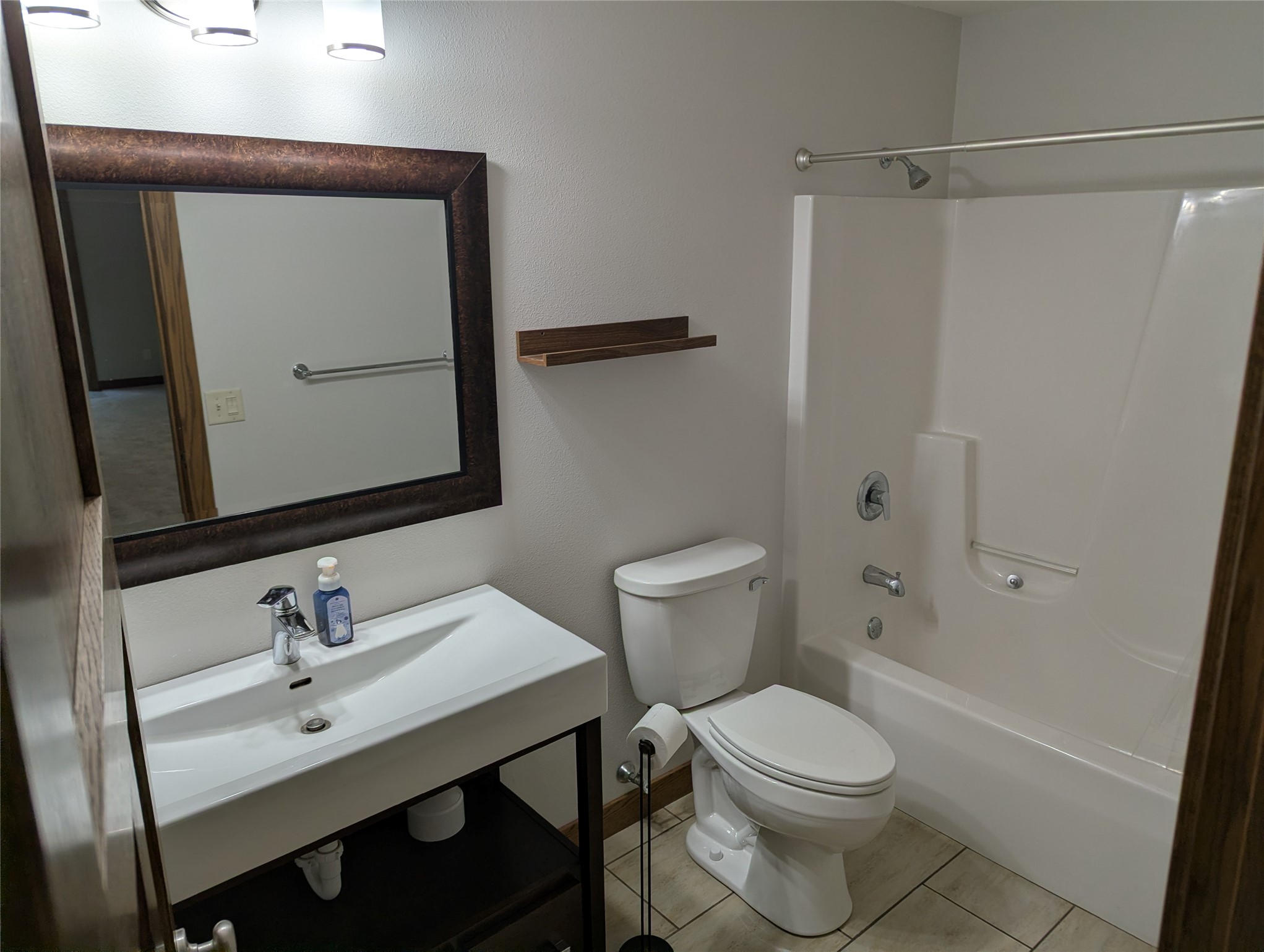 5437 Benjamin Street Property Photo 28