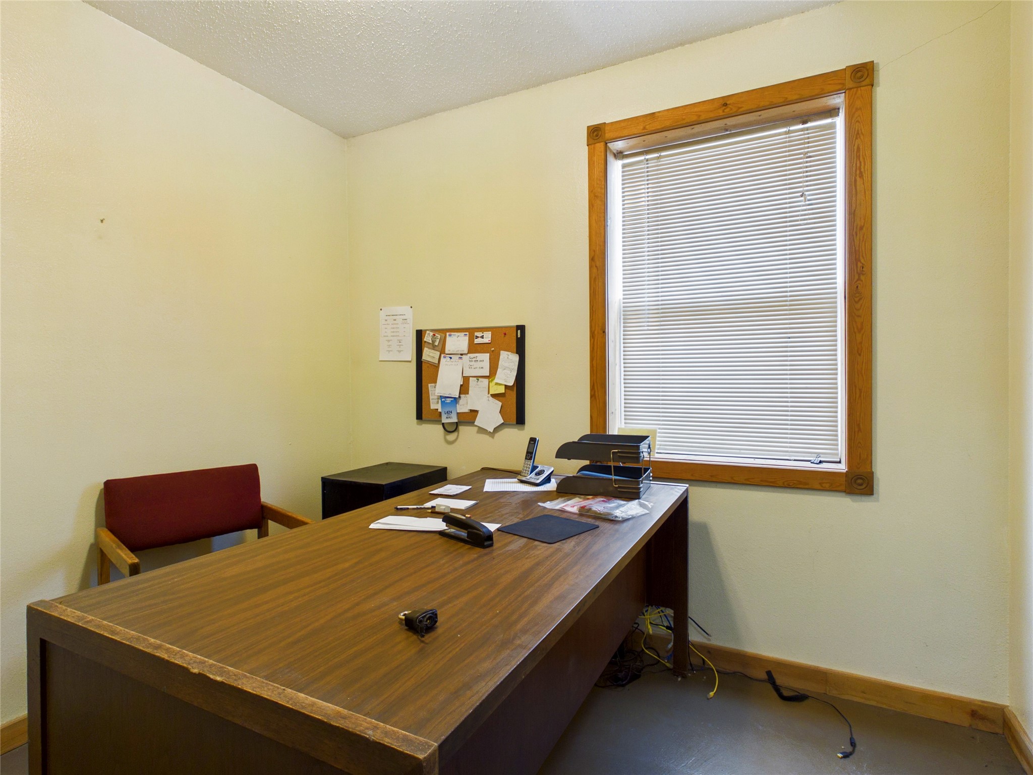 881 N Grant Avenue Property Photo 7