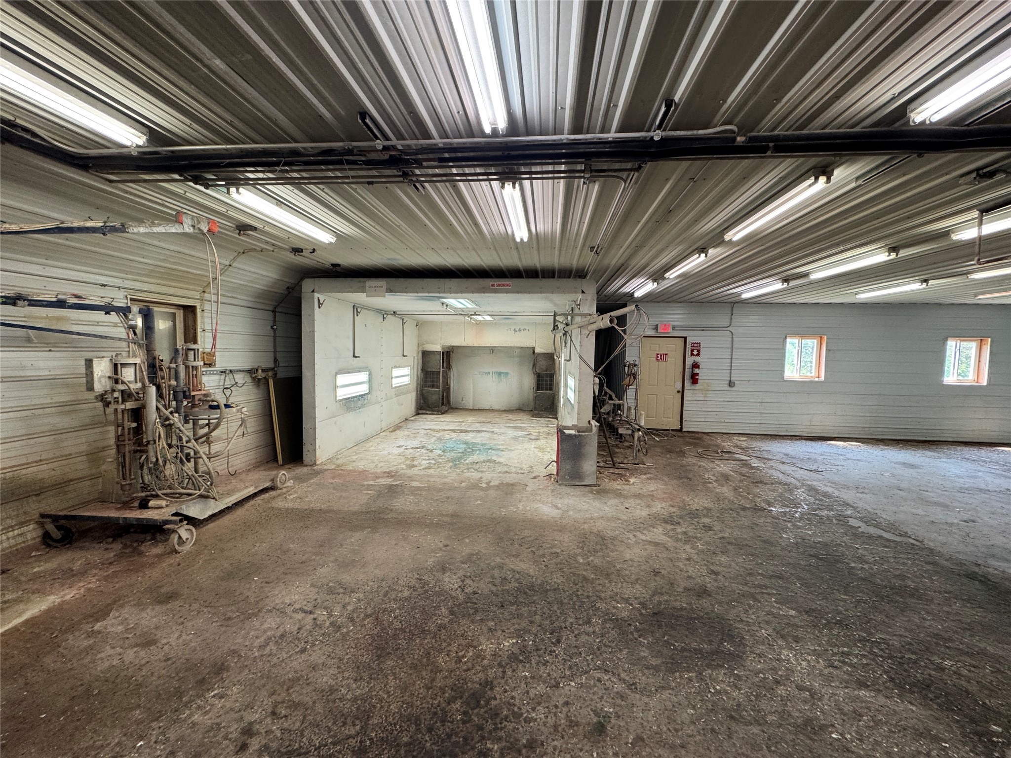 881 N Grant Avenue Property Photo 38