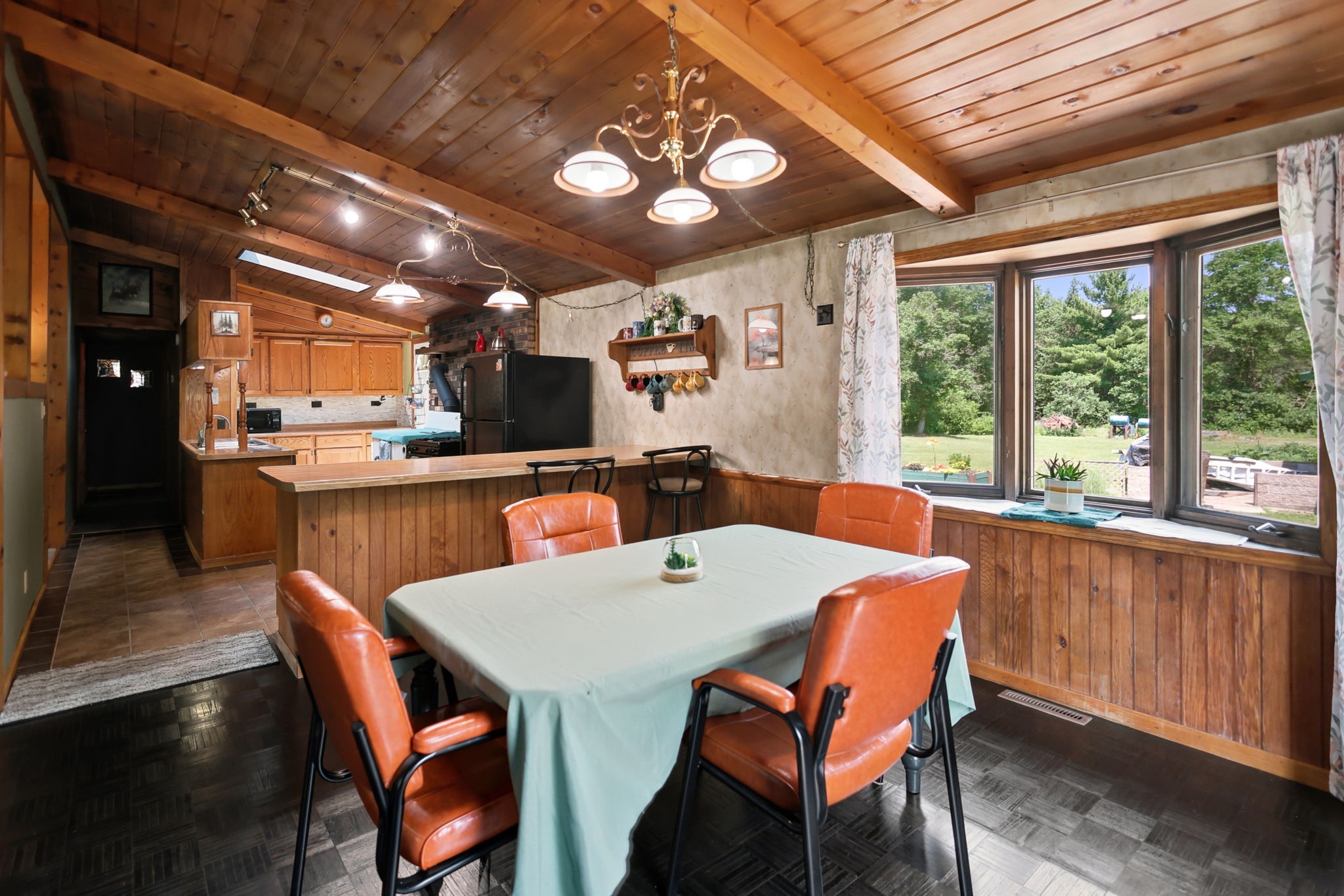 8998 N River Road Property Photo 16
