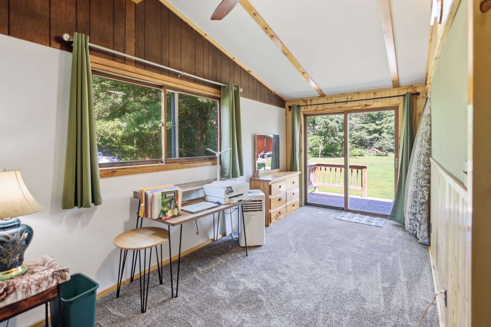8998 N River Road Property Photo 19