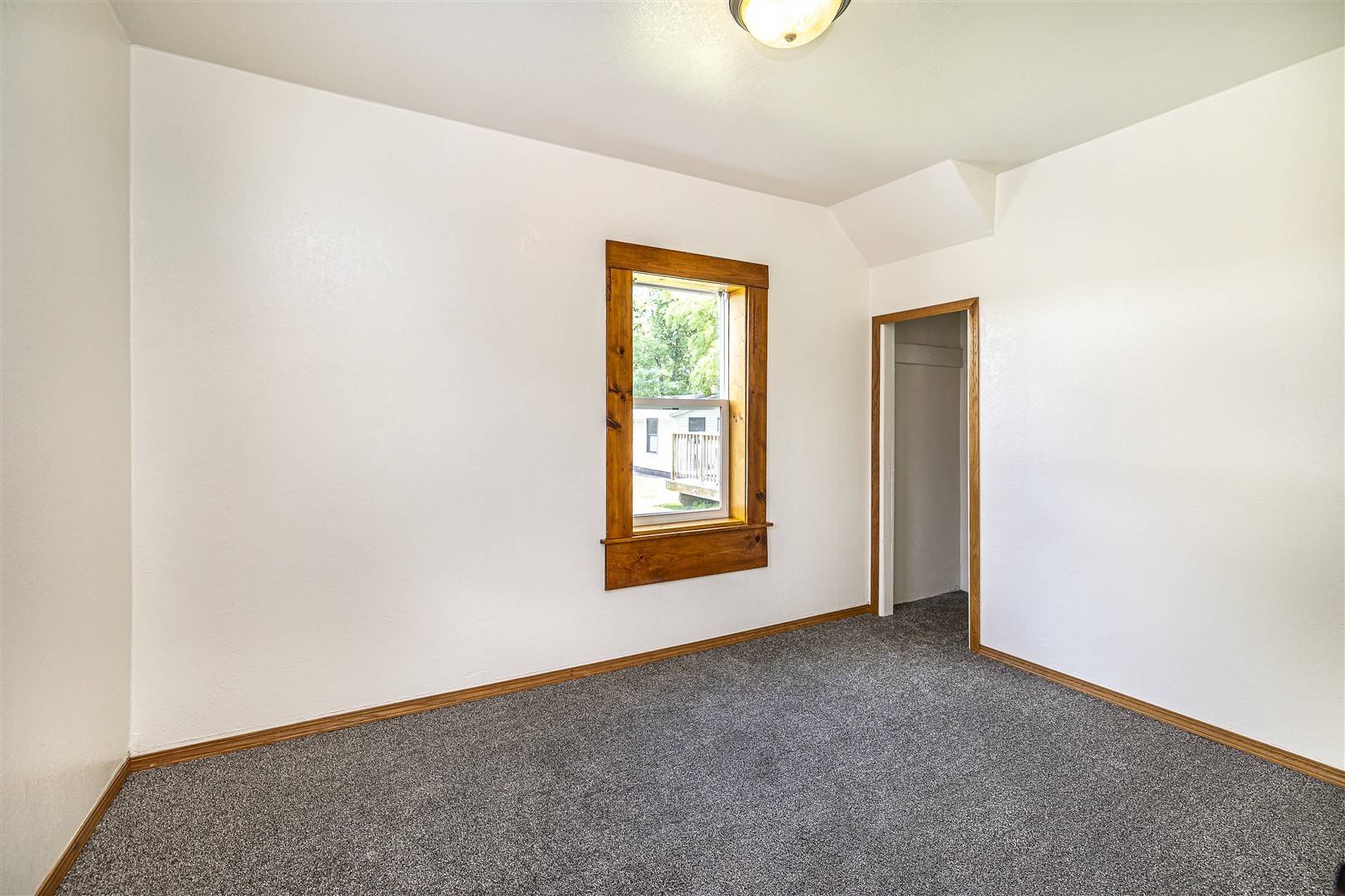 214 N Roosevelt Road Property Photo 15