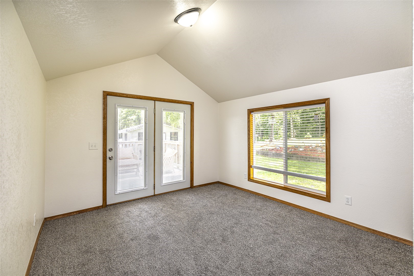 214 N Roosevelt Road Property Photo 22