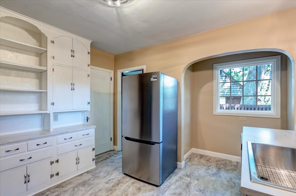 910 Oakwood Boulevard Property Photo 14