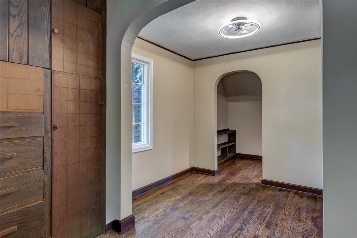 910 Oakwood Boulevard Property Photo 24