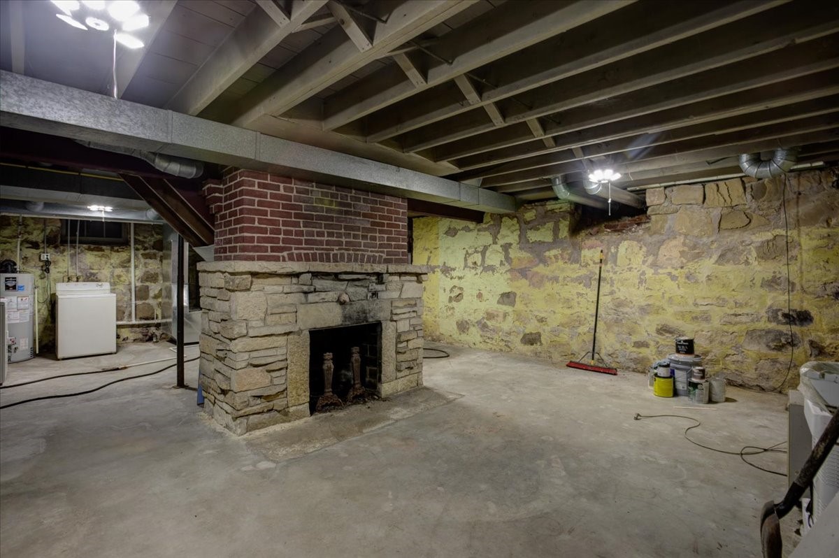 910 Oakwood Boulevard Property Photo 33