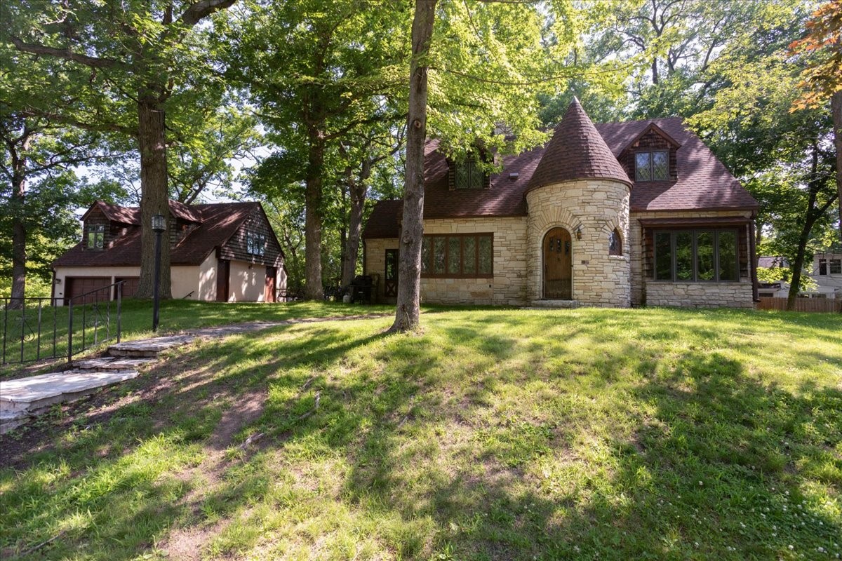 910 Oakwood Boulevard Property Photo 43