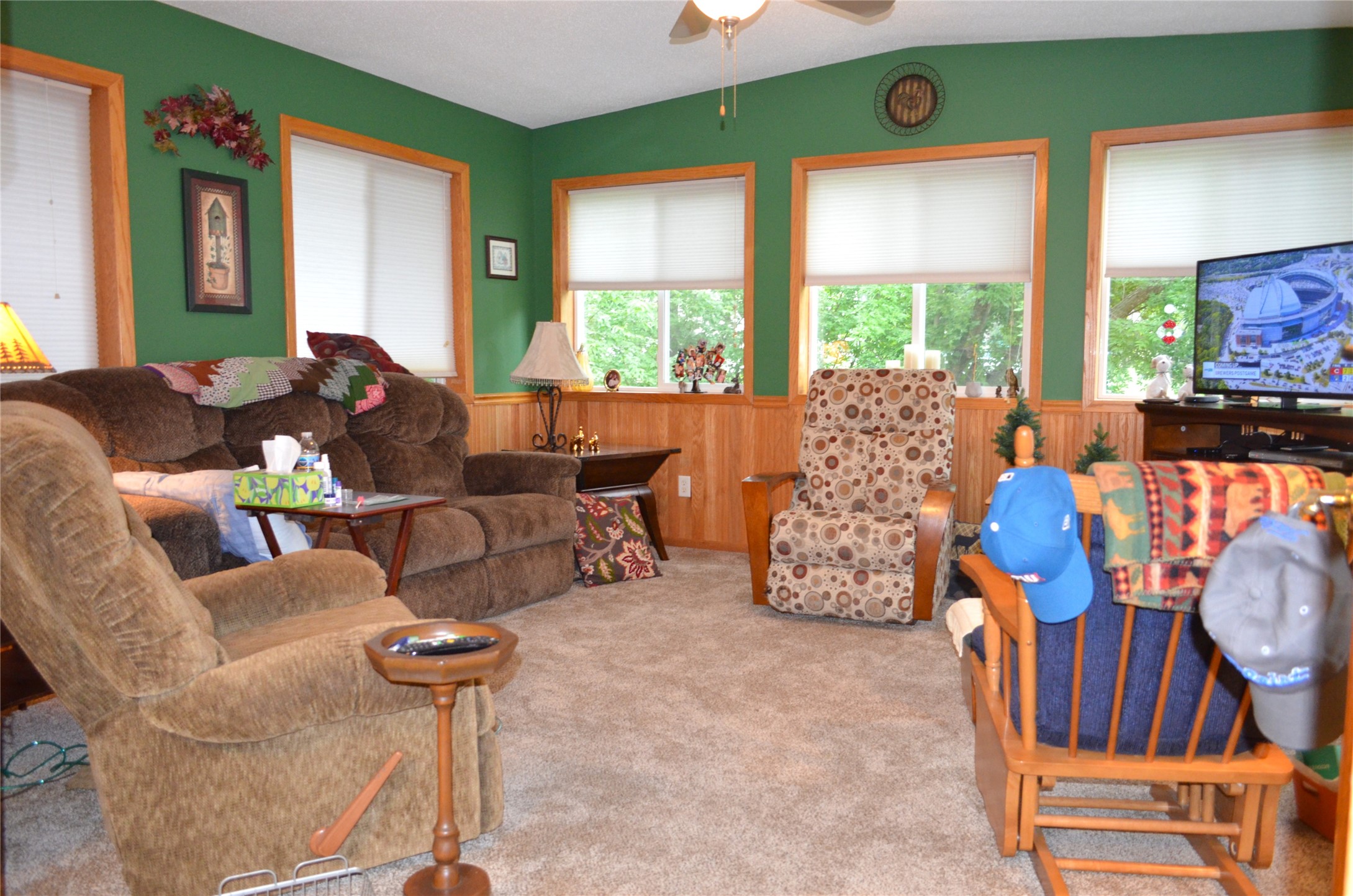 1504 Winchester Way Property Photo 8