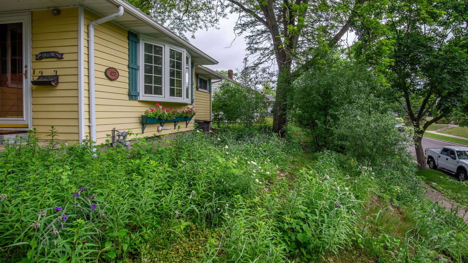 422 W Central Street Property Photo 9