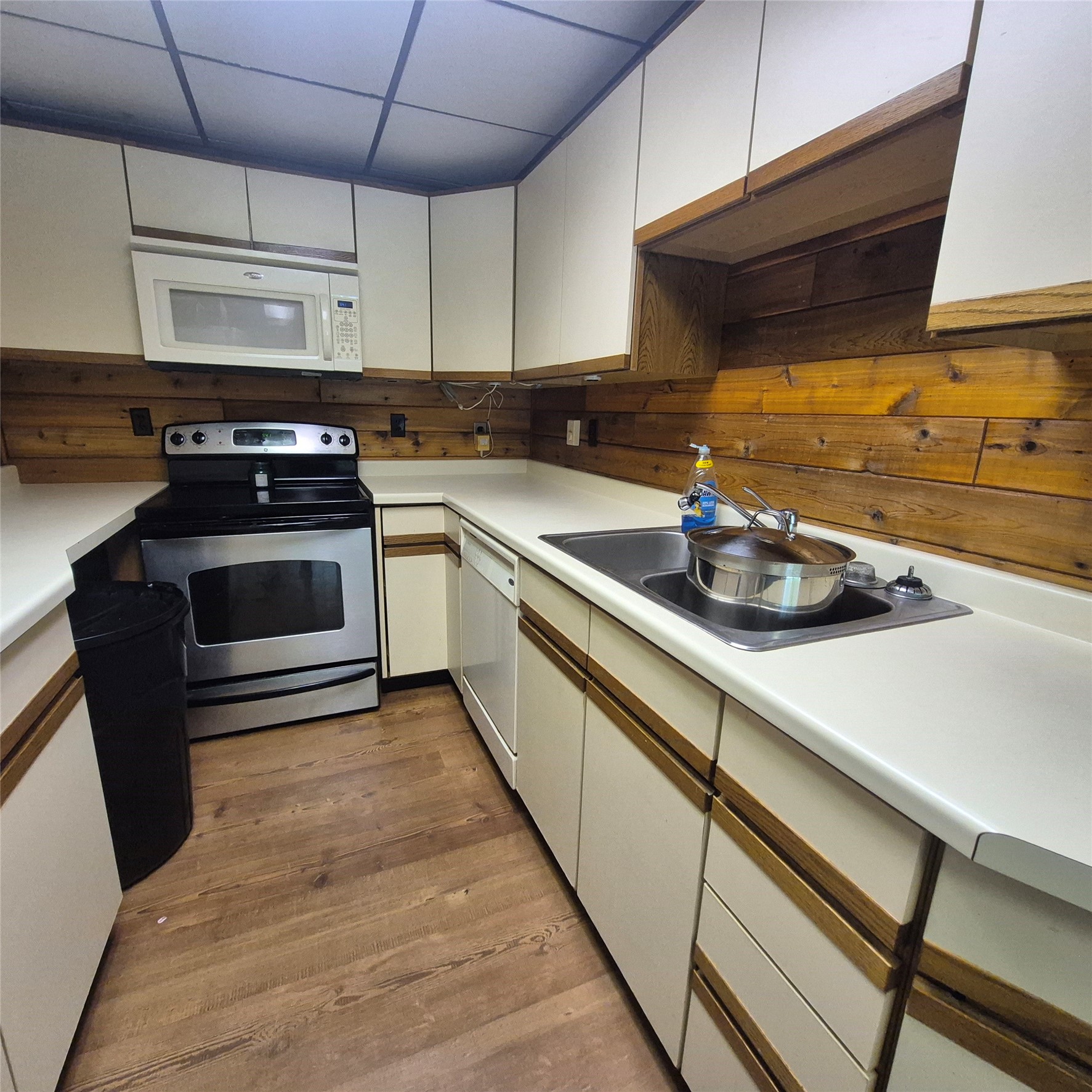 1430 Broken Arrow Trail Property Photo 13