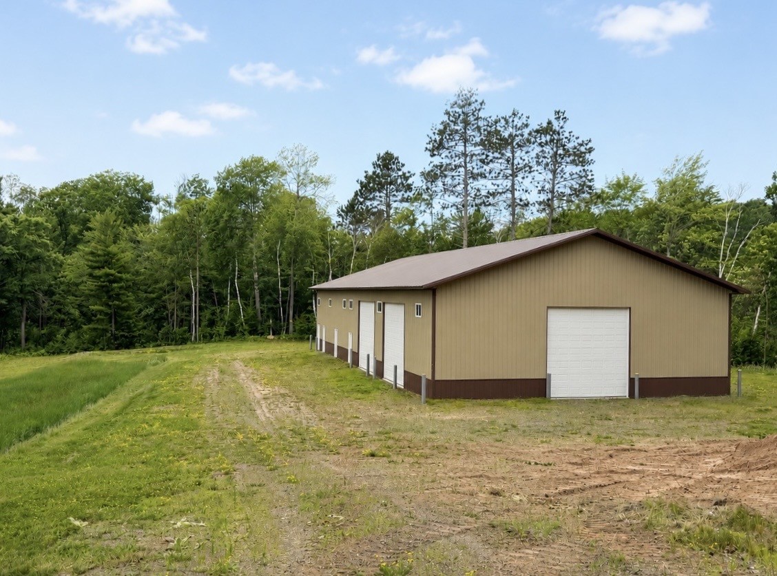 N7891 Hilly Lane Property Photo 2