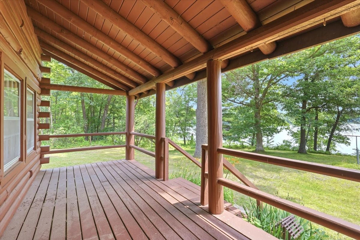 22498 Little Deer Road Property Photo 5