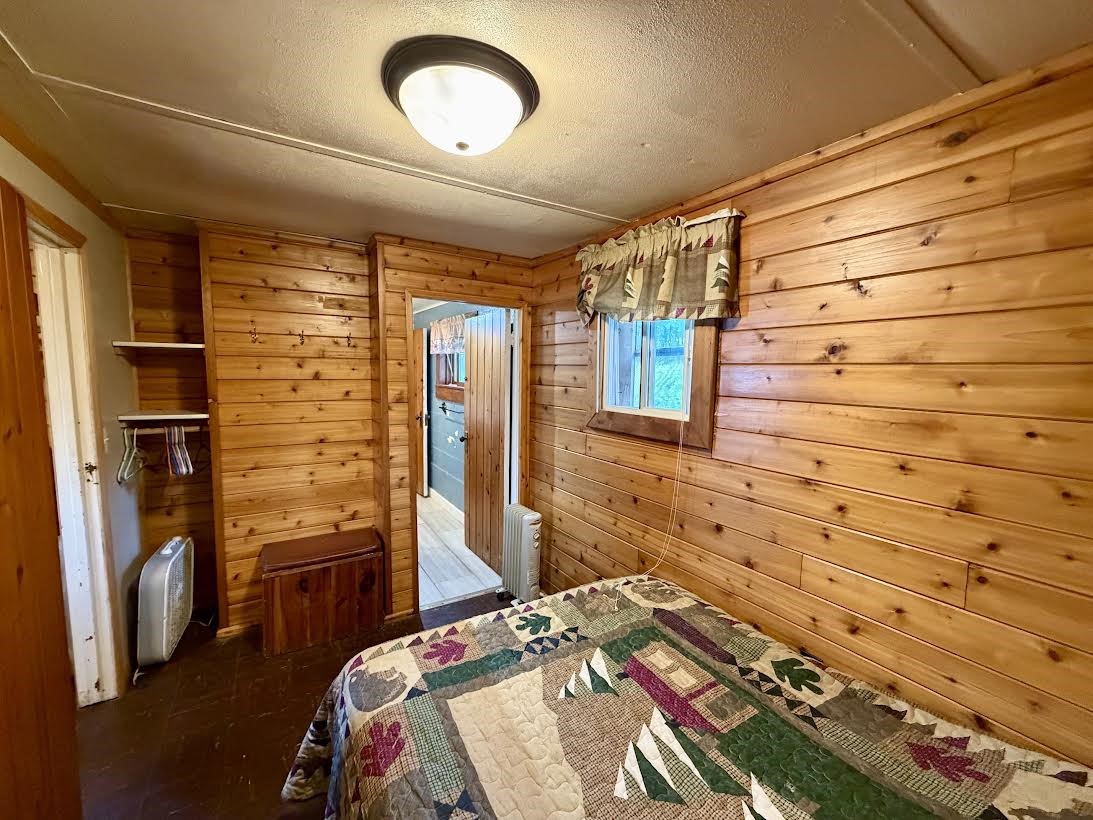 6833 View Point Lodge Road 13 (cabin 2) Property Photo 10