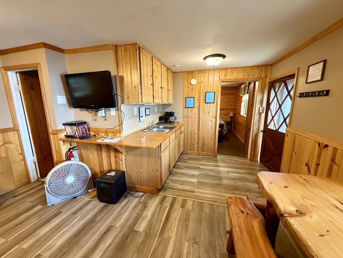 6833 View Point Lodge Road 13 (cabin 2) Property Photo 15