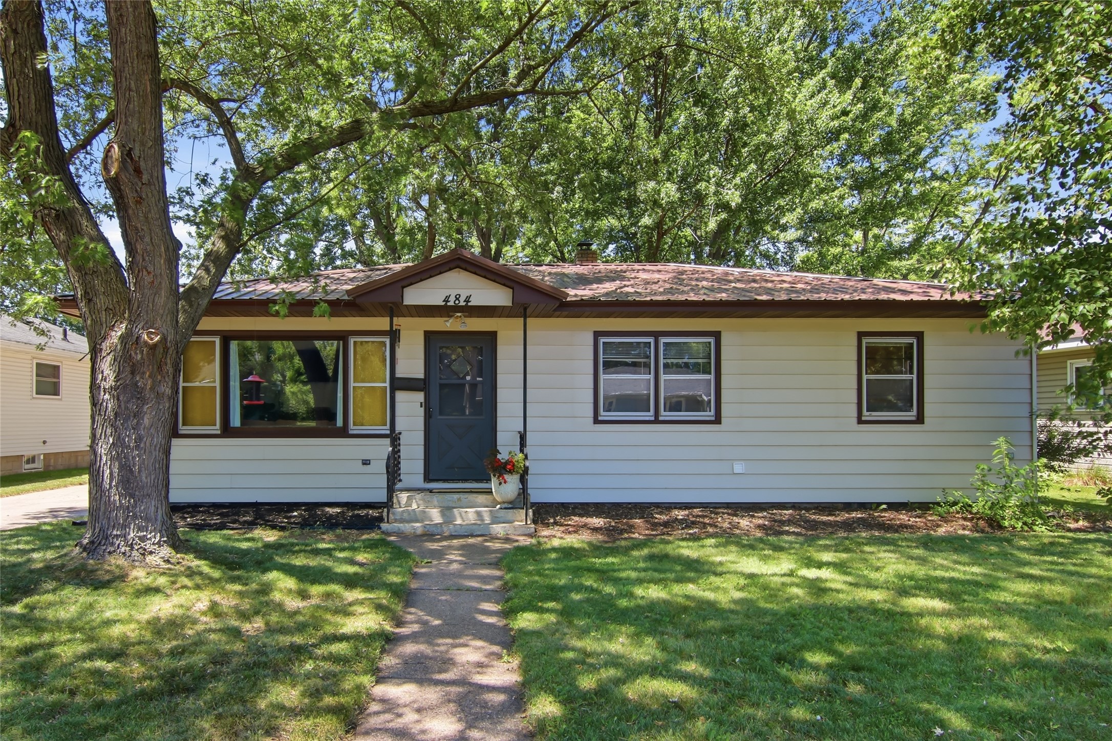 484 A Street Property Photo 1