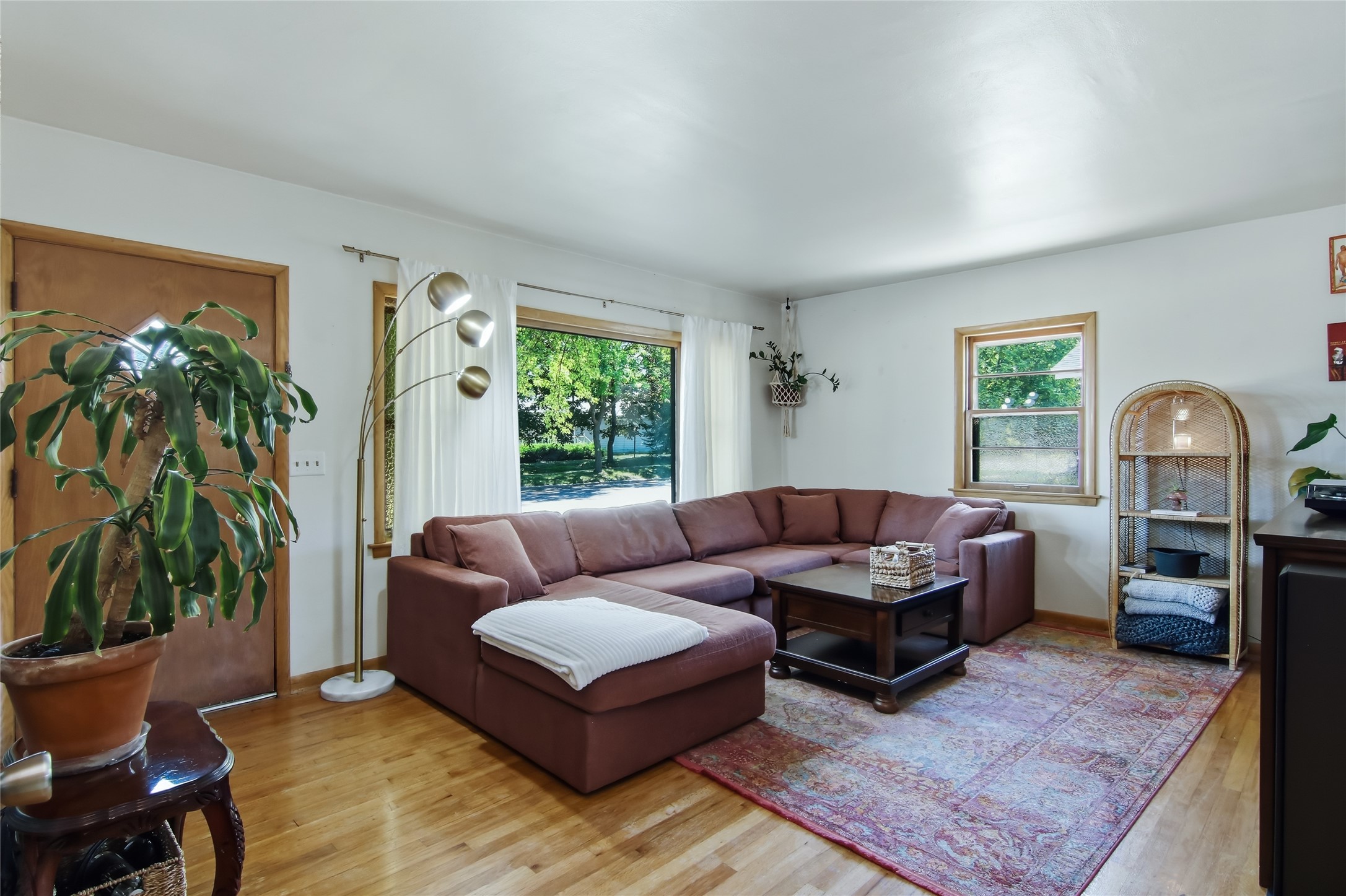 484 A Street Property Photo 2