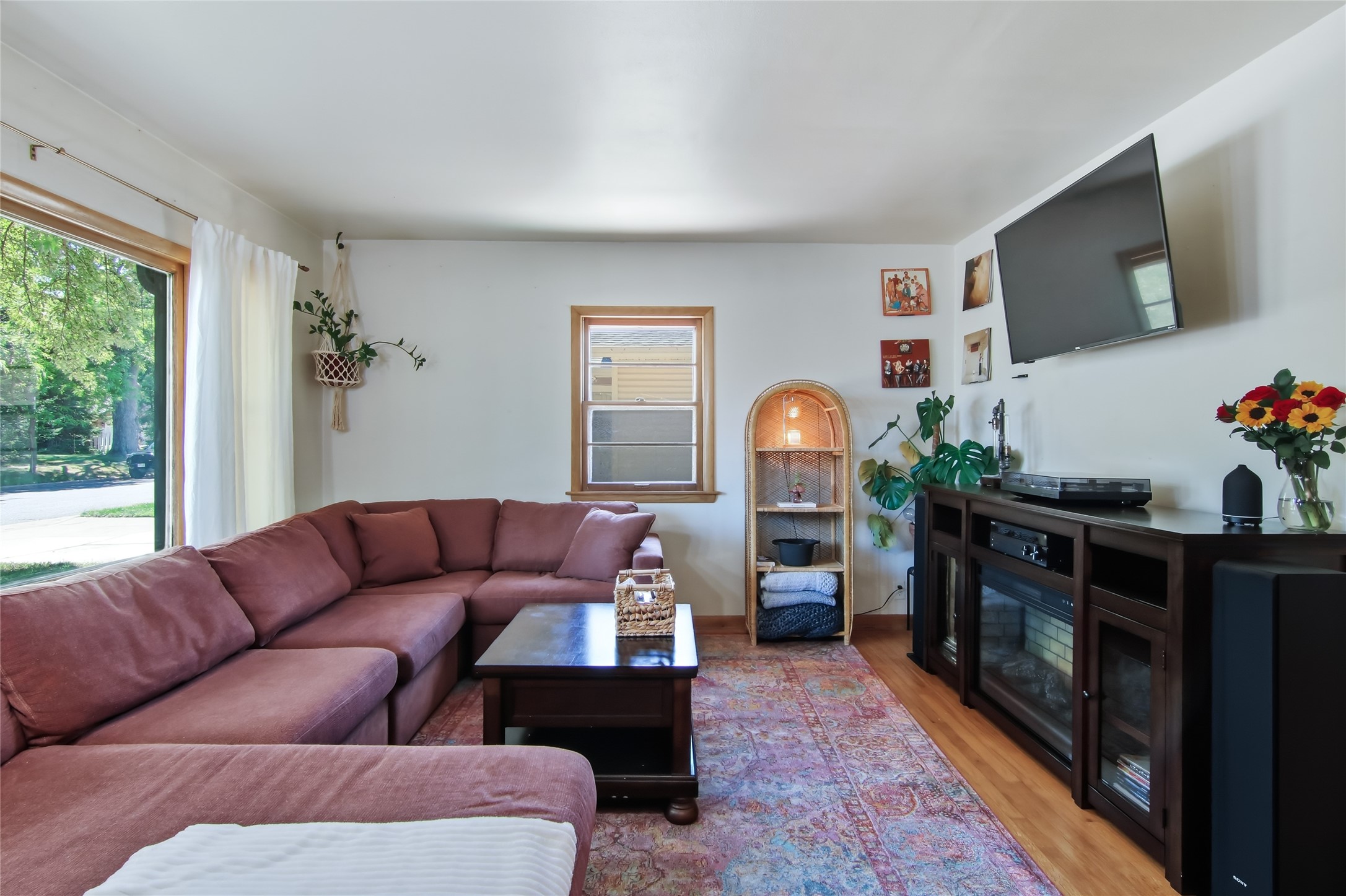 484 A Street Property Photo 3