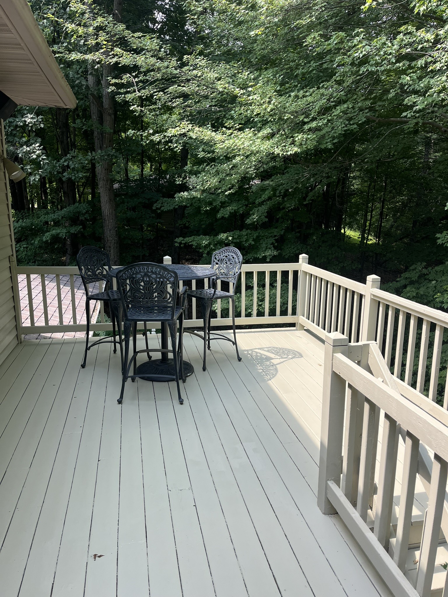 228 Oak Knoll Drive Property Photo 5
