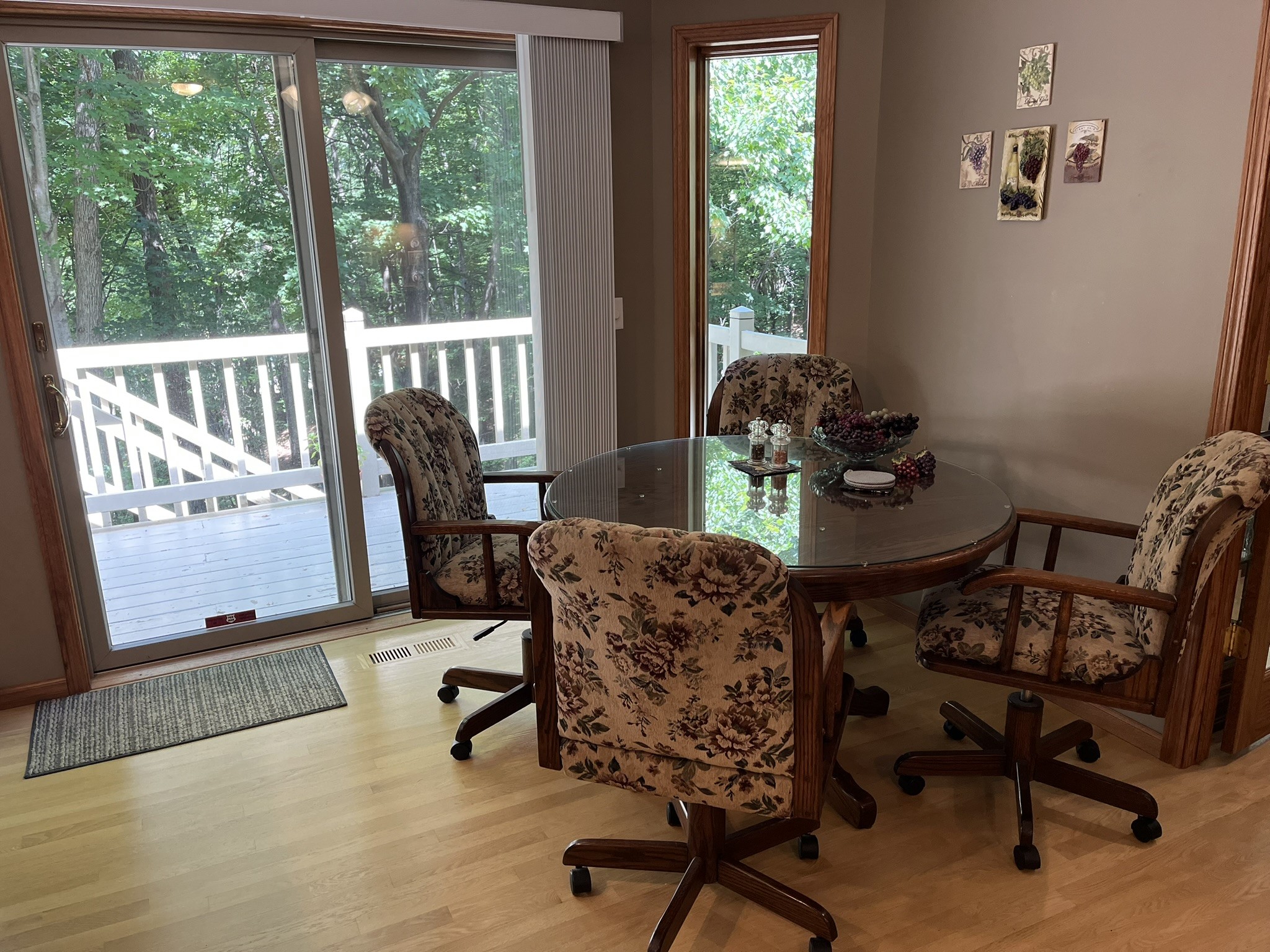 228 Oak Knoll Drive Property Photo 10