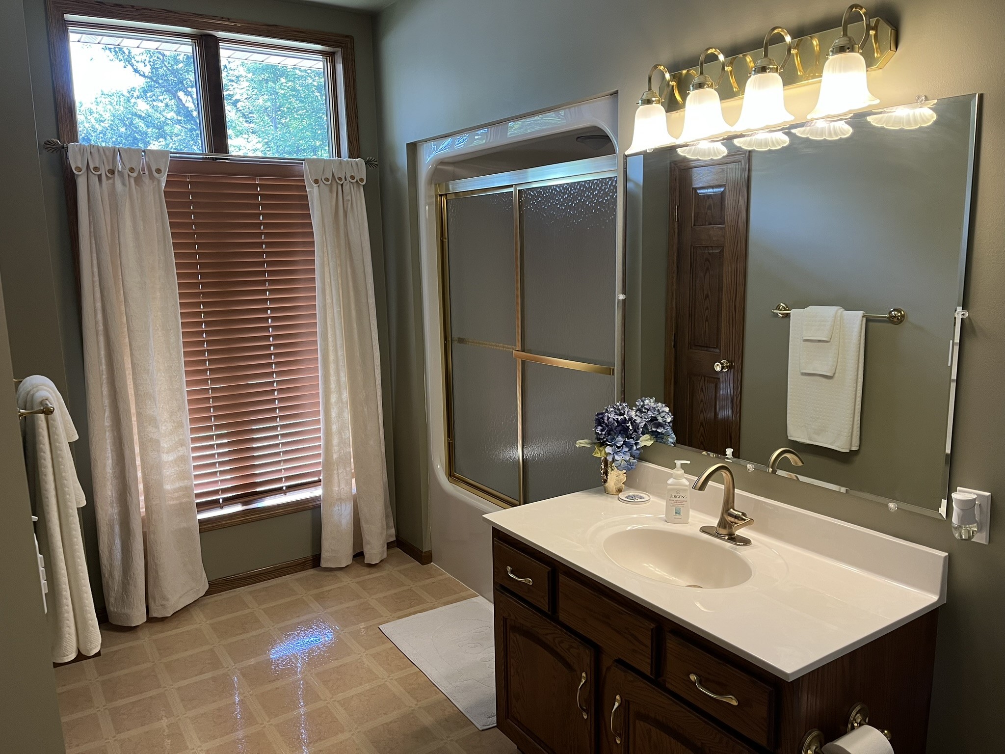 228 Oak Knoll Drive Property Photo 23