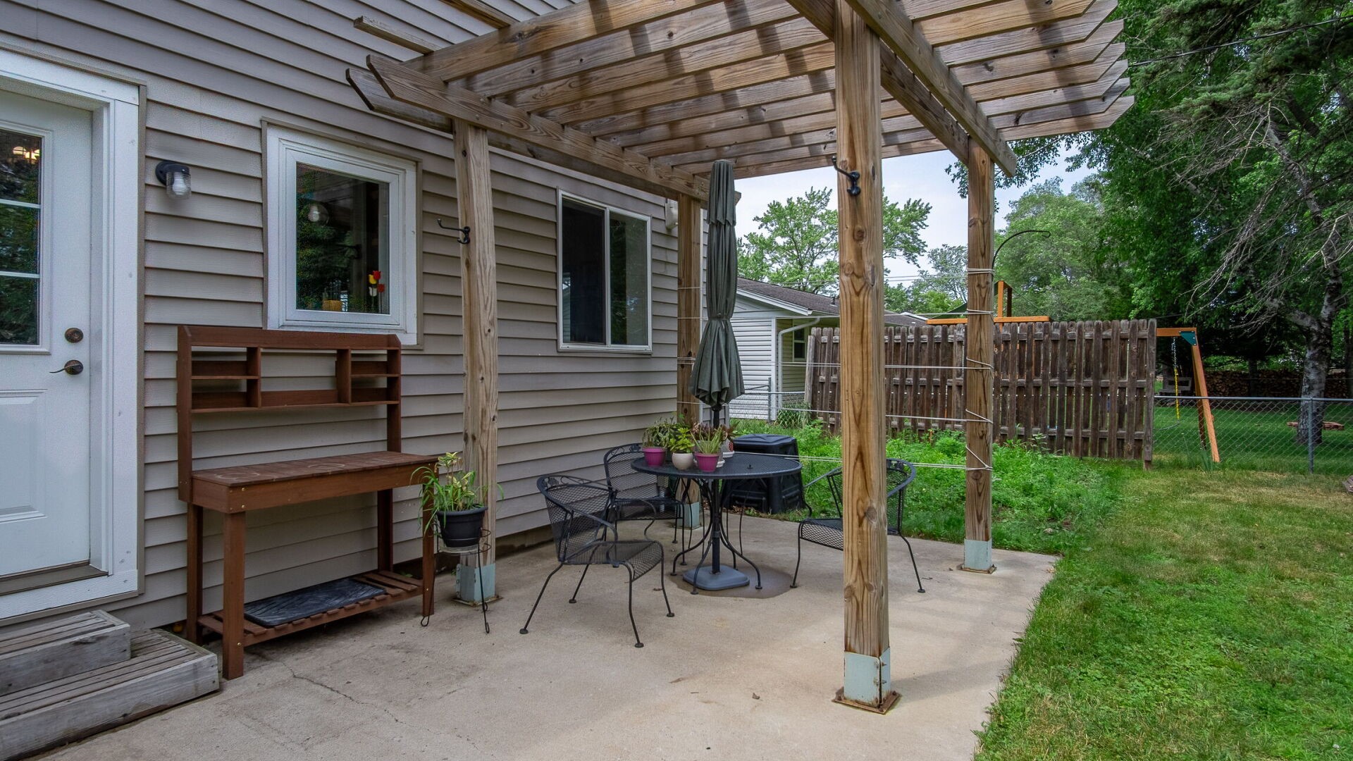 2713 Mercury Avenue Property Photo 6